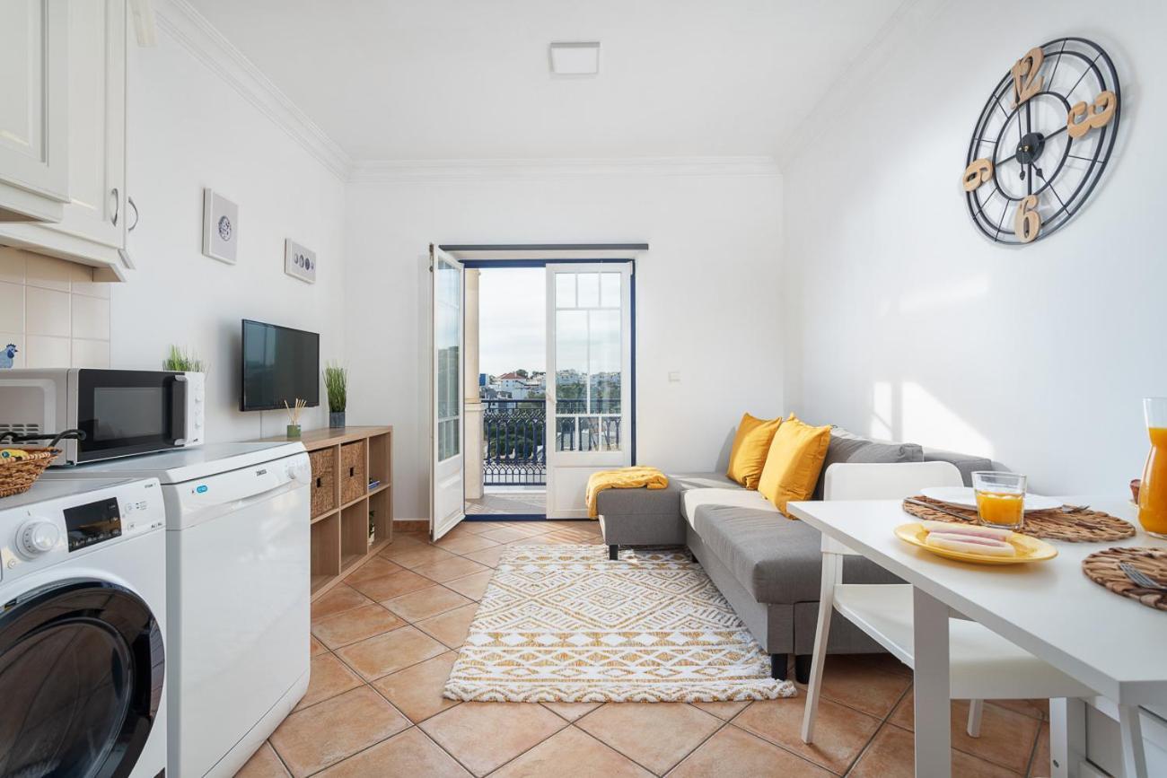 Wonderful Flats With Pool By Host Wise *