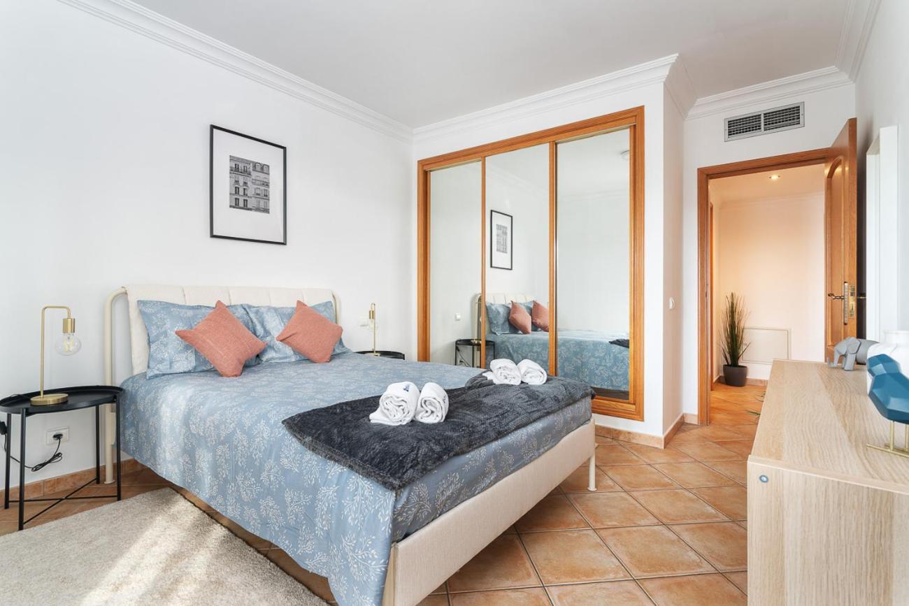 Wonderful Flats With Pool By Host Wise Apartment *