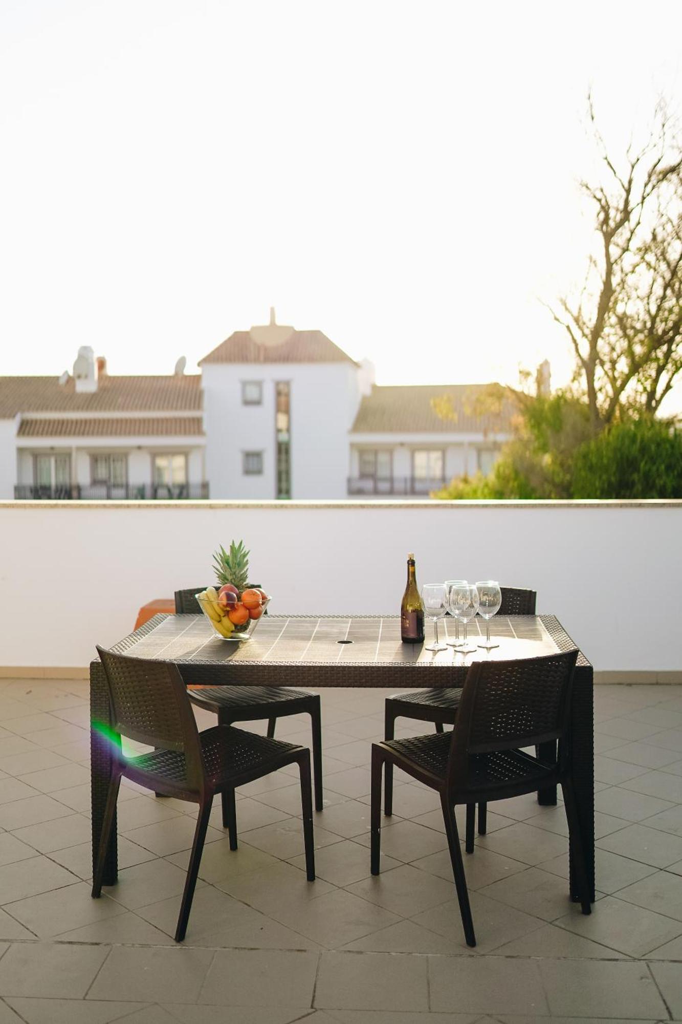 Wonderful Flats With Pool By Host Wise