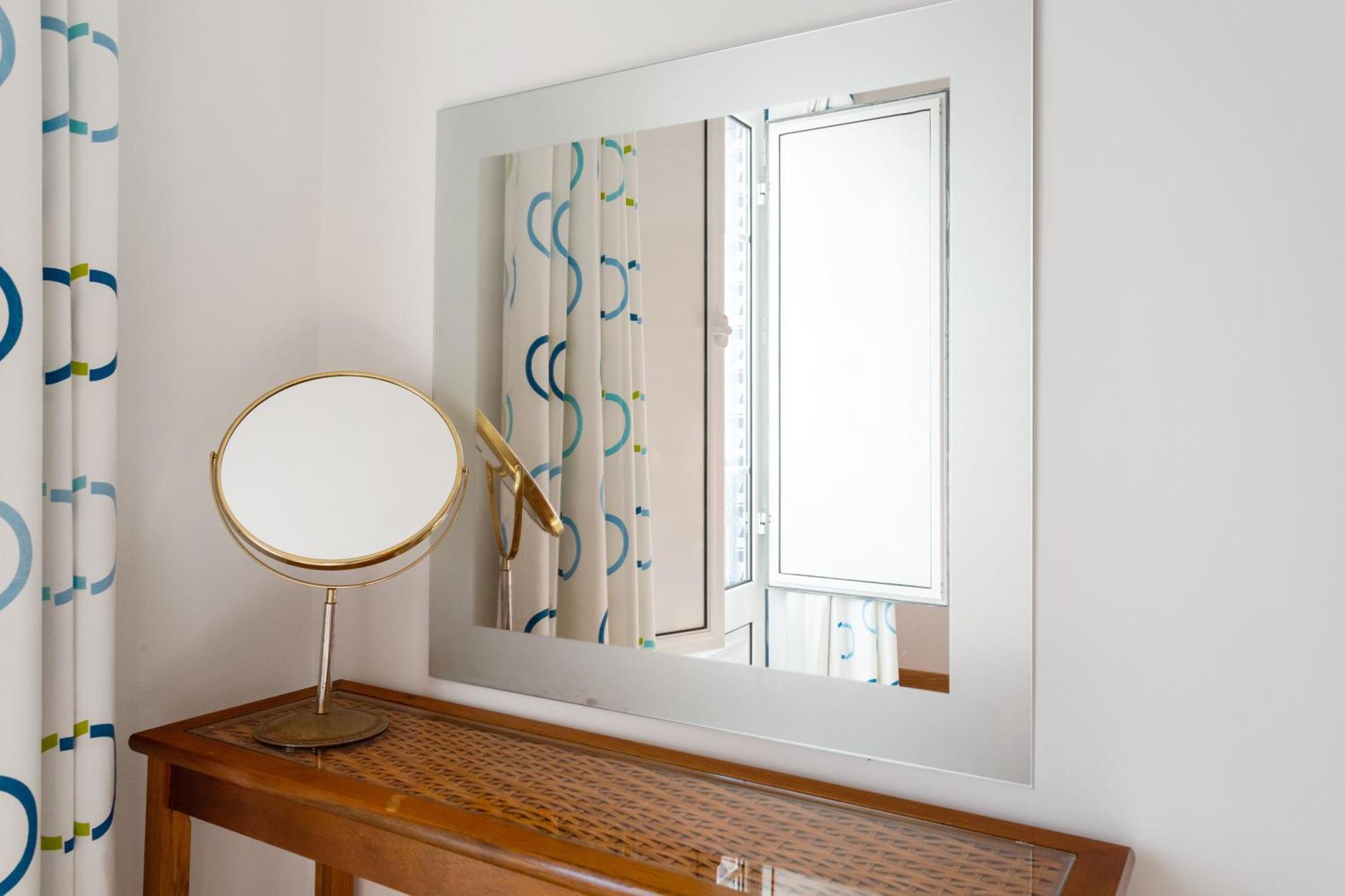 Apartment Bicos By