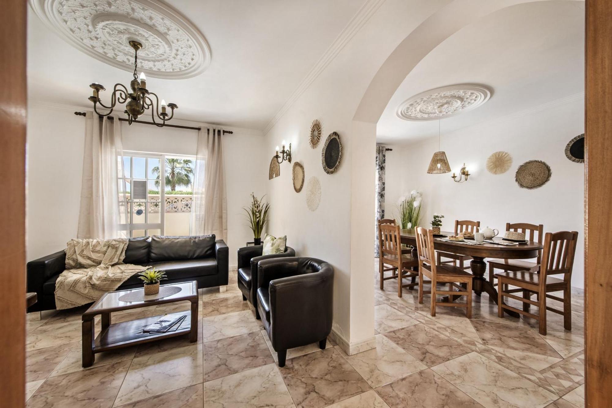 Villa Alexandra By Algarve Holidays Albufeira