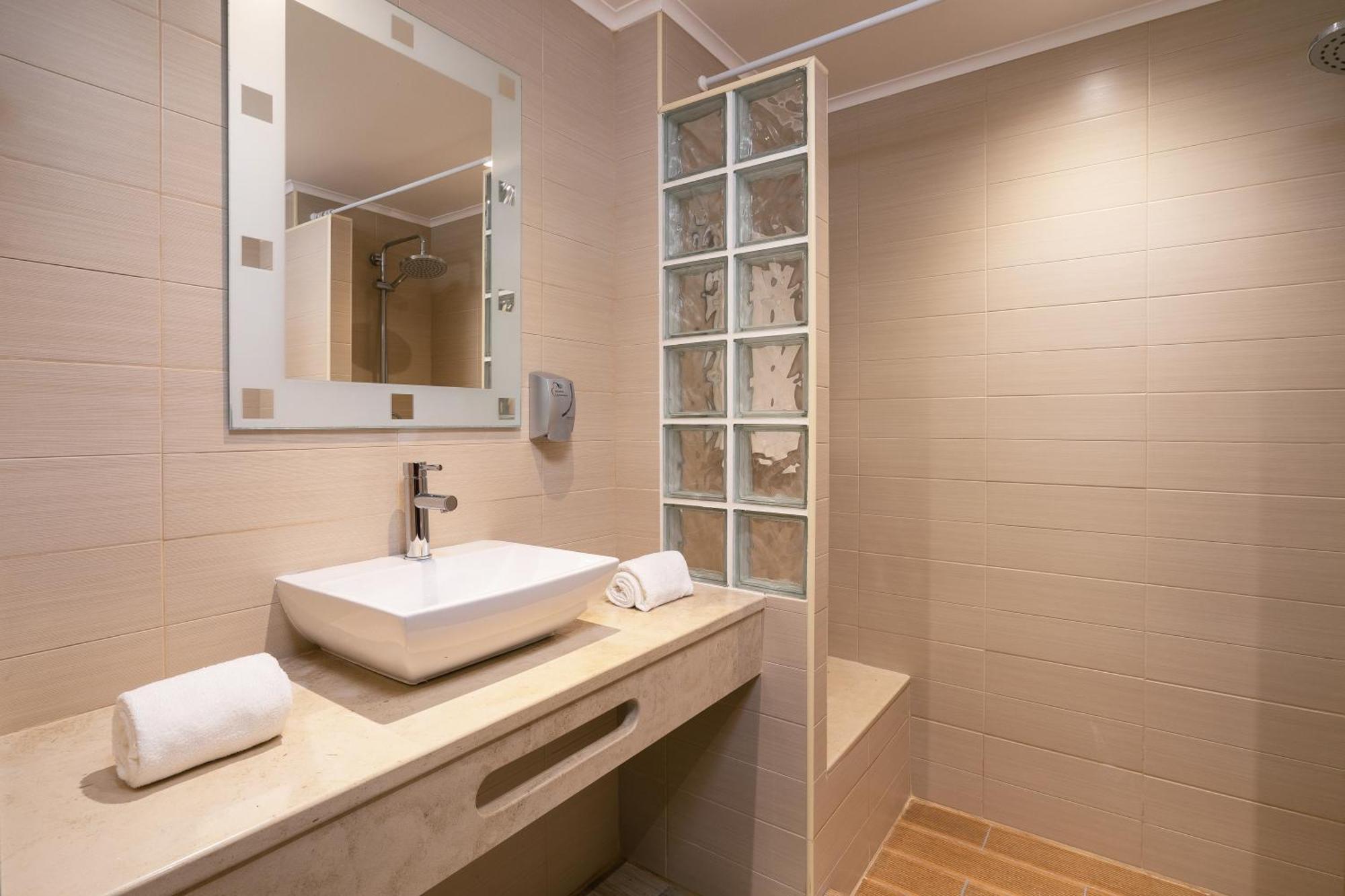 Borda D'agua Aparthotel 3*