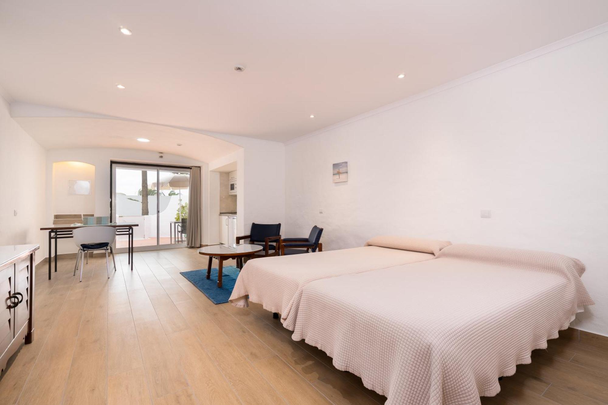 Aparthotel Borda D'agua 3*