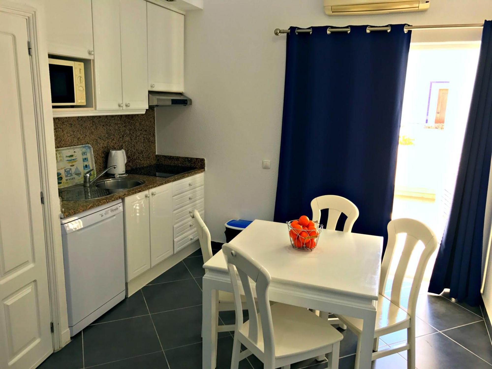 Borda D'agua, Da Oura Apartamento