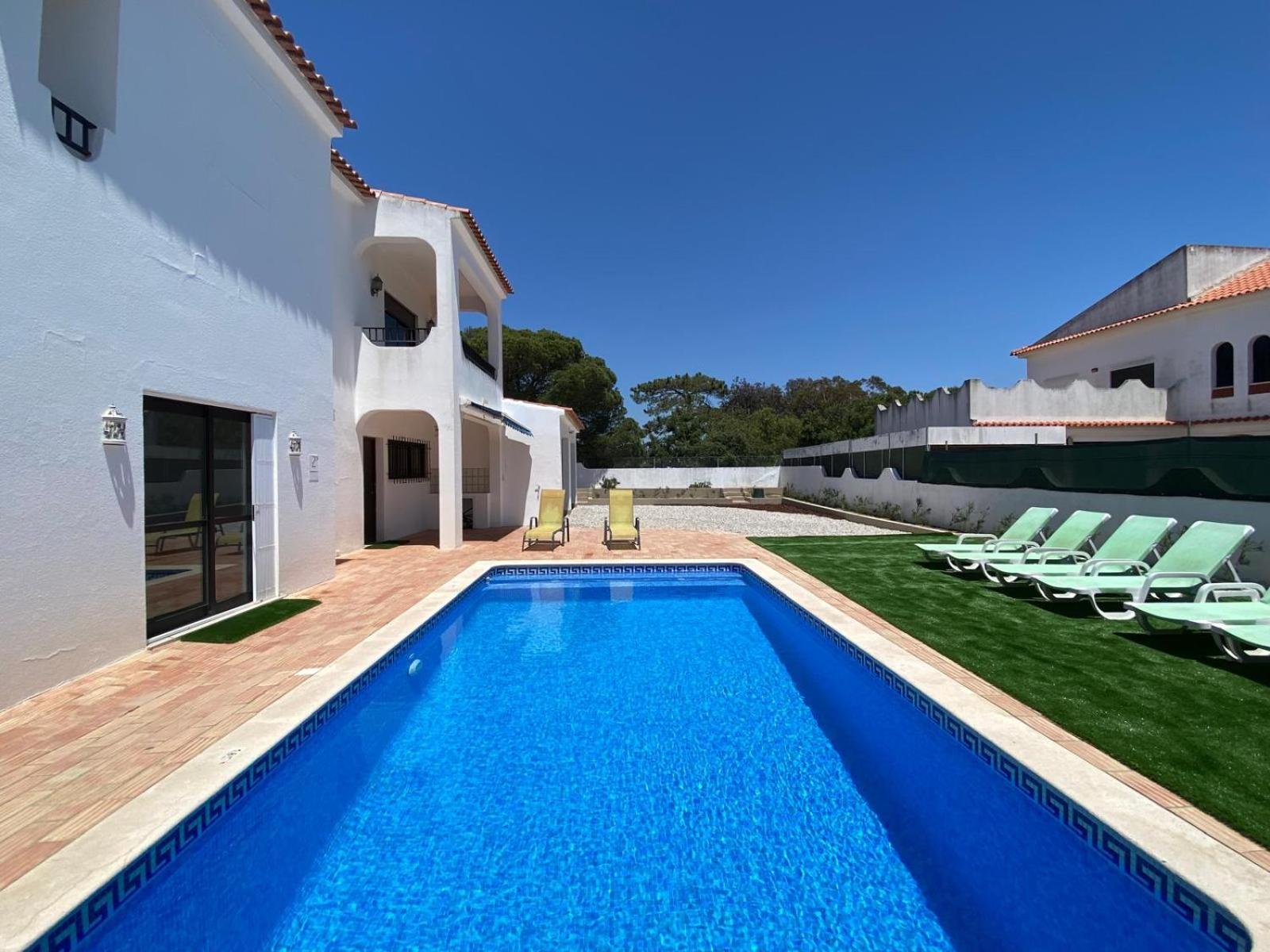 Lovely In Santa Eulalia Beach *
