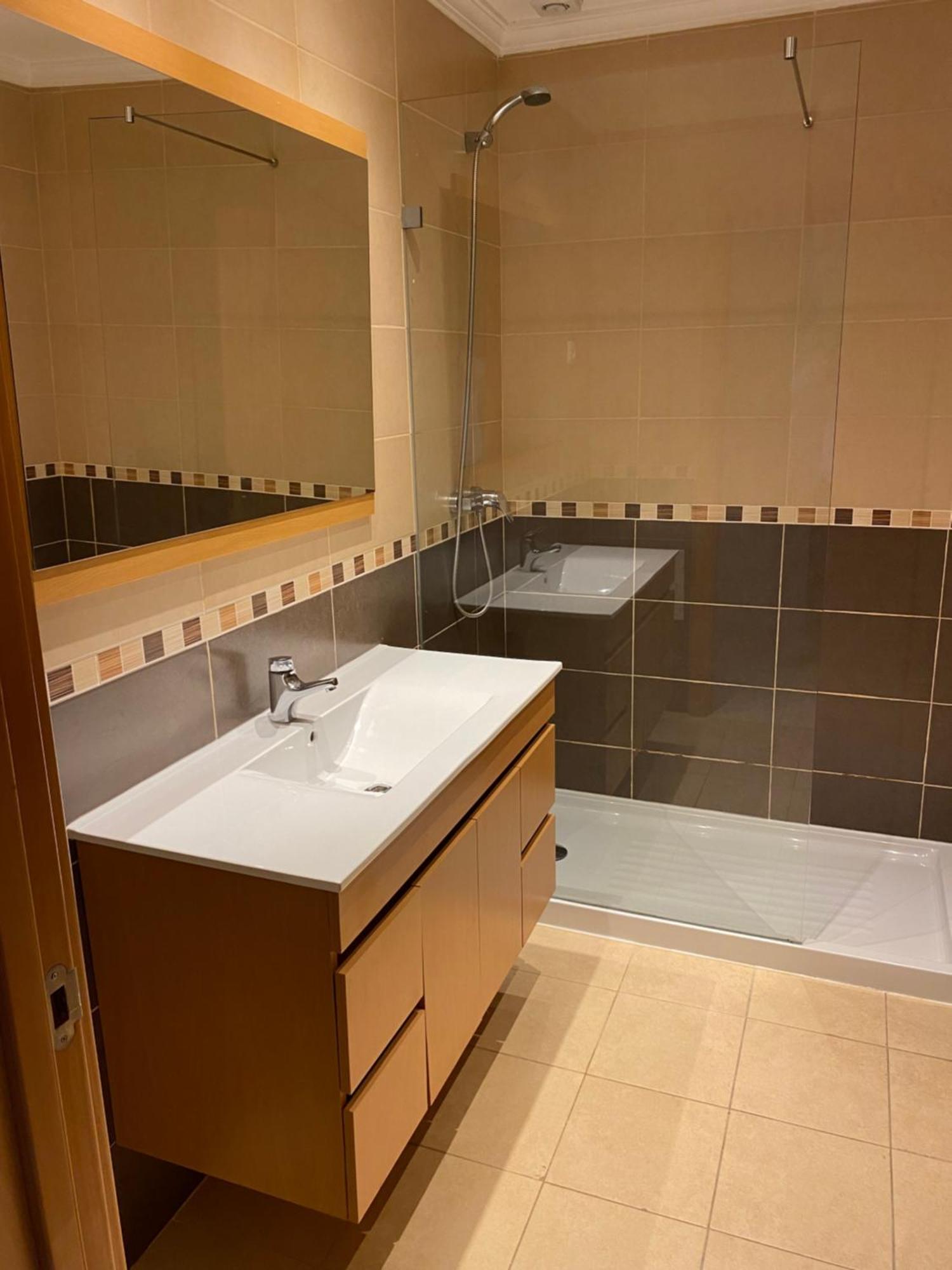 Apartment En 1 A 5 Personnes