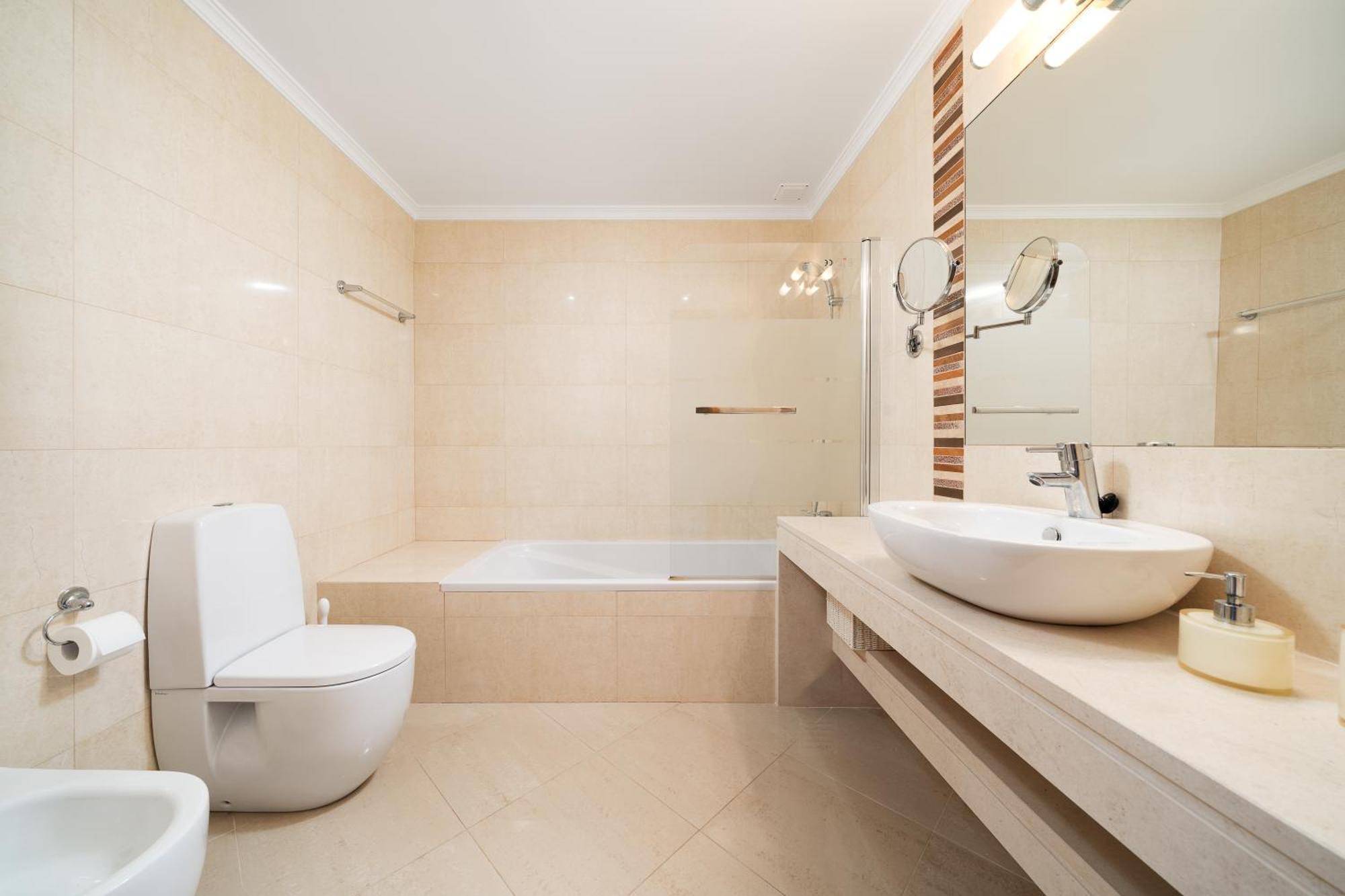 Ocean View Luxe Poolside Retreat * Albufeira