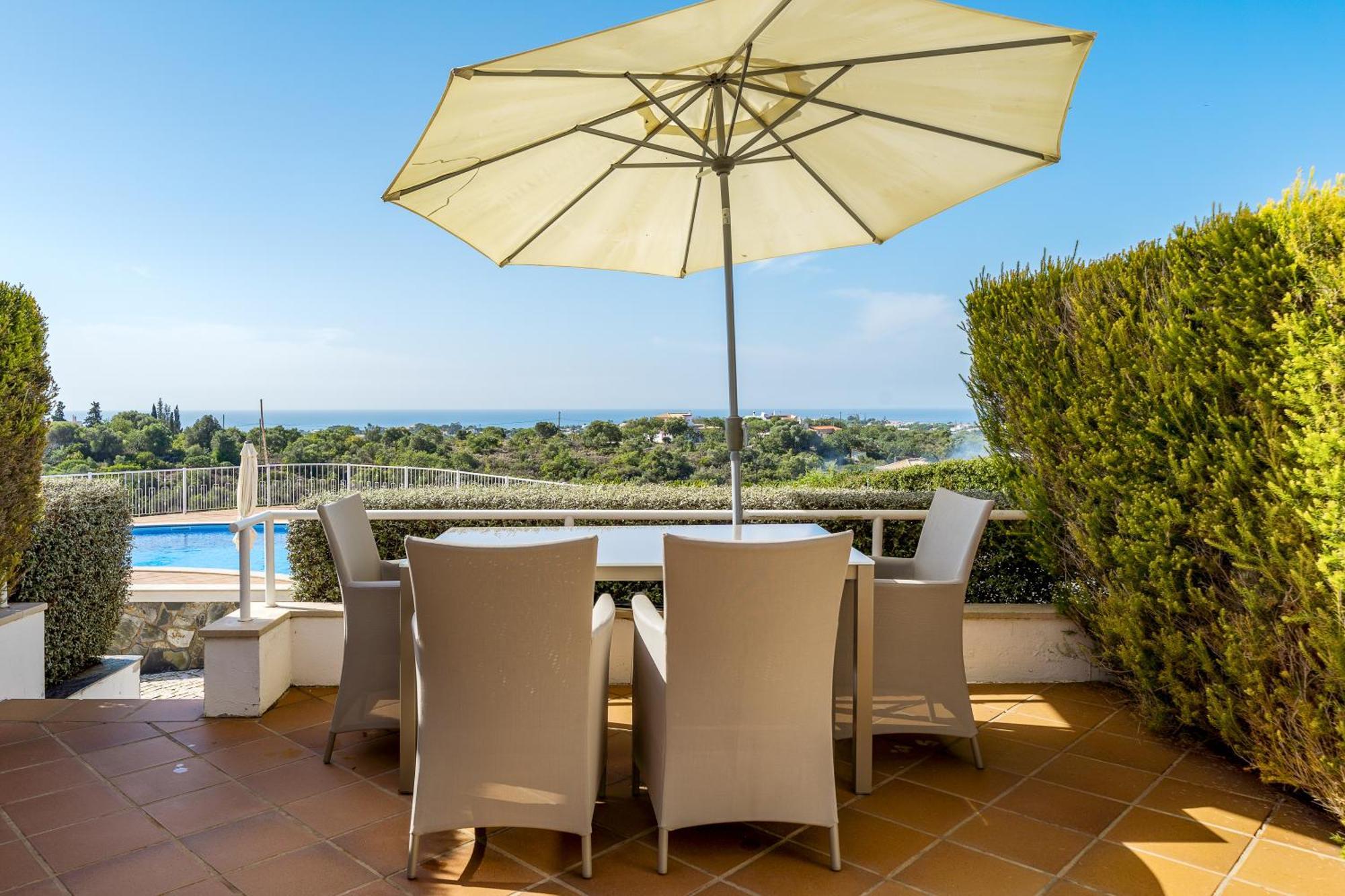 Ocean View Luxe Poolside Retreat Albufeira