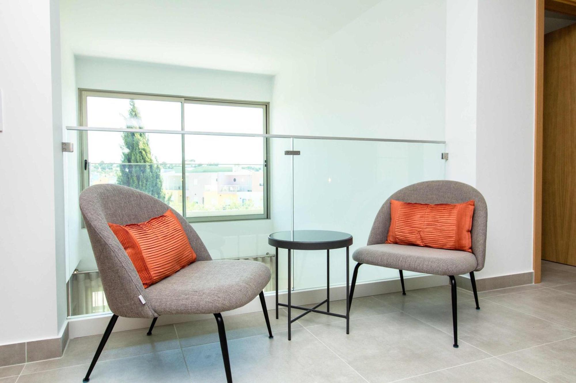 Orada 25 House - Luxurious & Games & Privat Pool & Gym * Albufeira