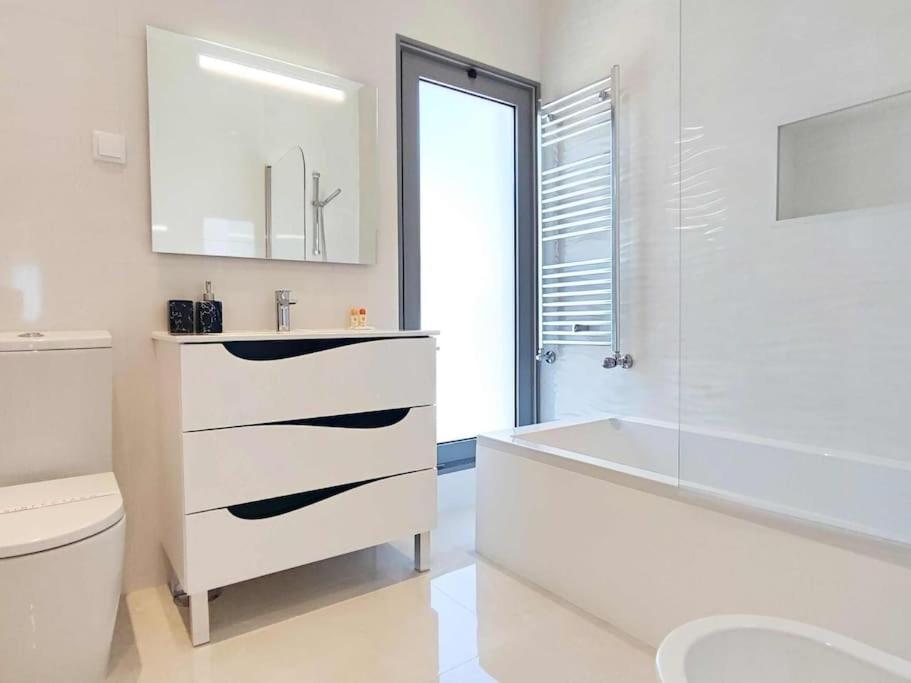 Villa Vistas Mar D - Sea View & Privat Jacuzzi & Pool And Garden Albufeira