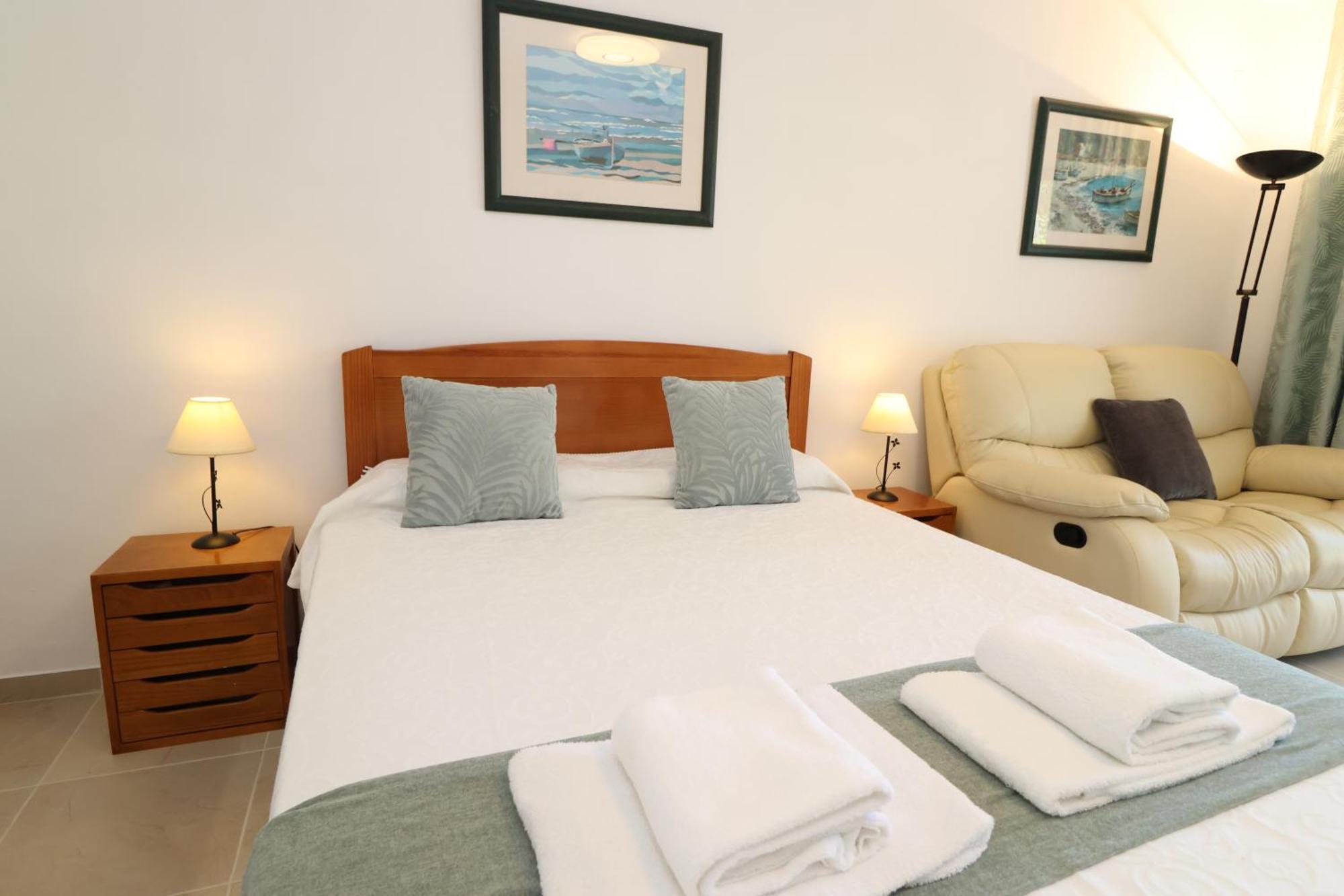 Camelia 52 - Sao Rafael, Apartment *
