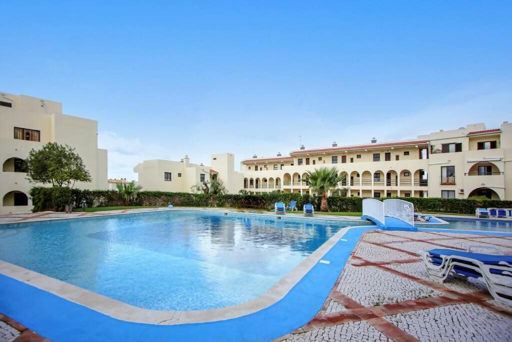 Apartamento Iva Moderno Com Piscina Apartment *