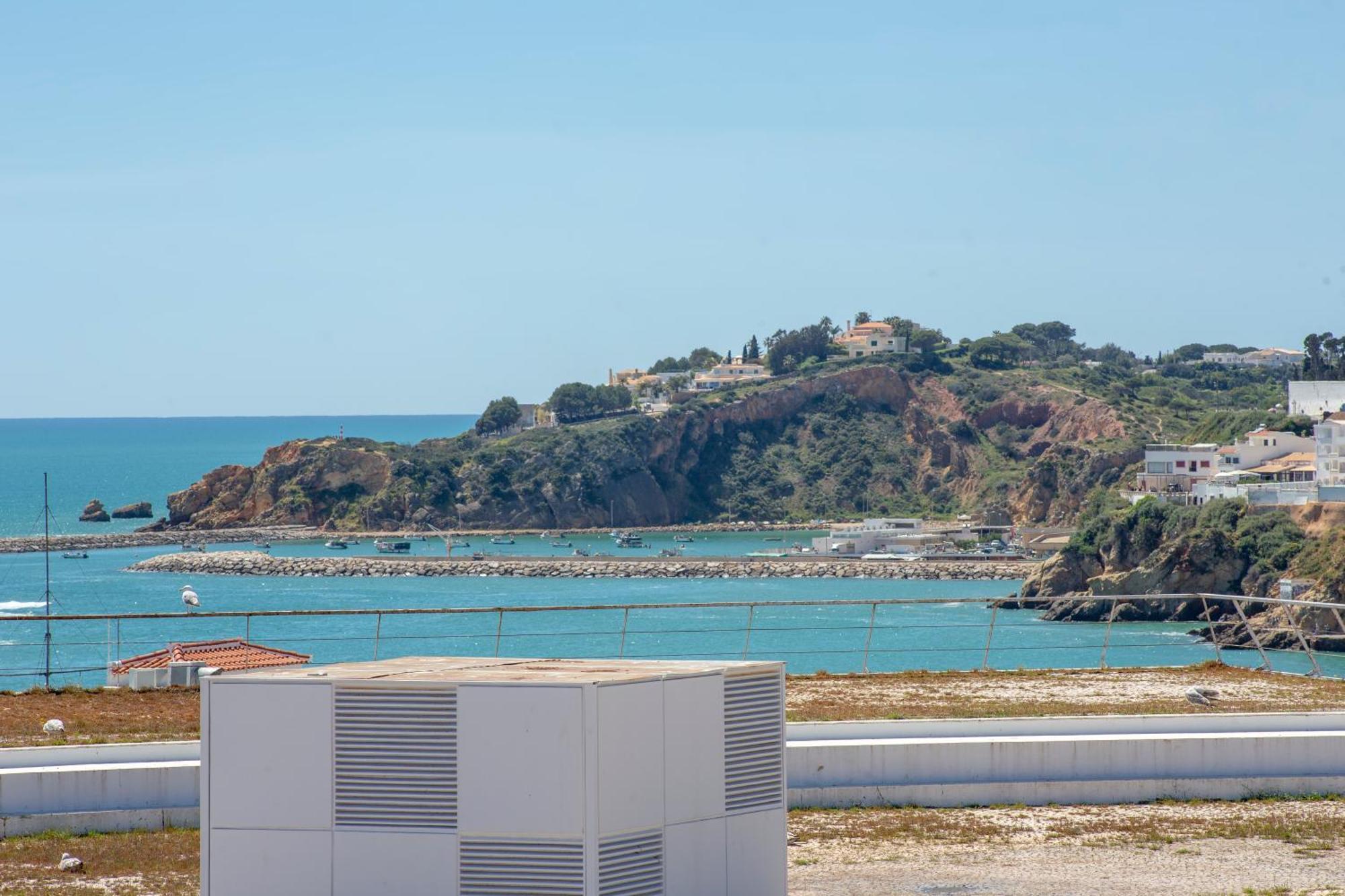 ★ Sea View ★ 1 Minute To Oldtown And ★ Albufeira