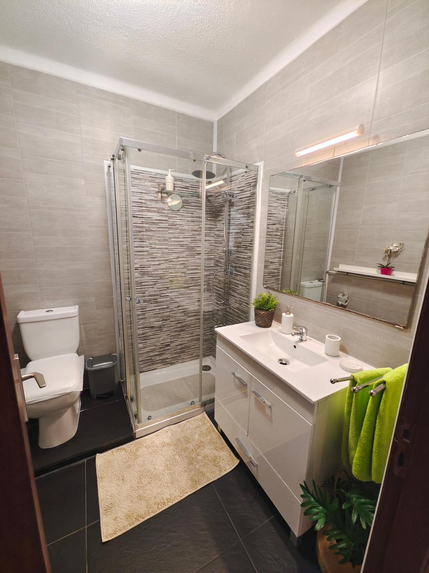 Center Old Town, 8ppl, 5min Fishermans Apartment Albufeira