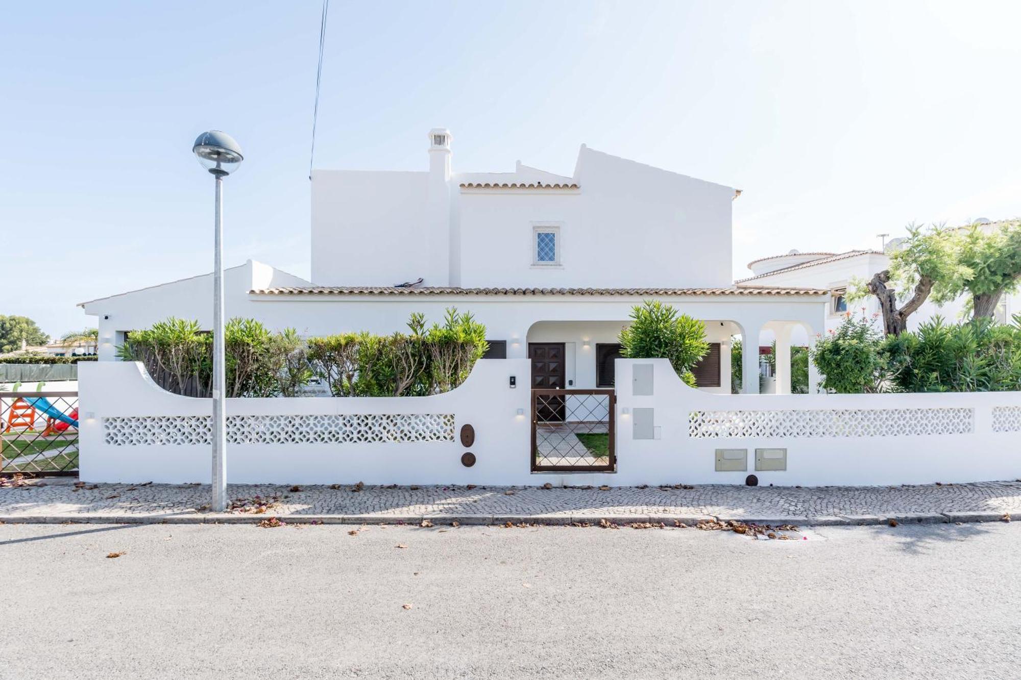 Grandma's * Albufeira