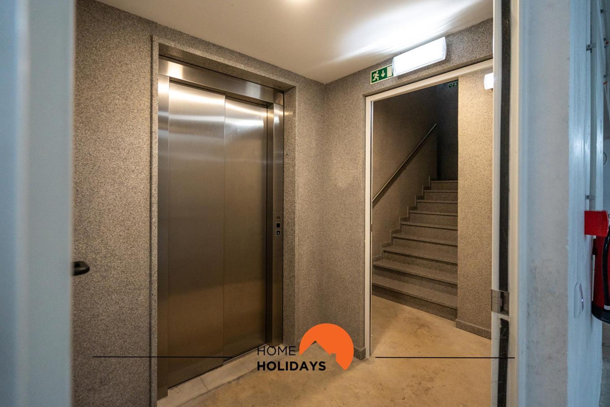 #233 Fox Trail By Holidays