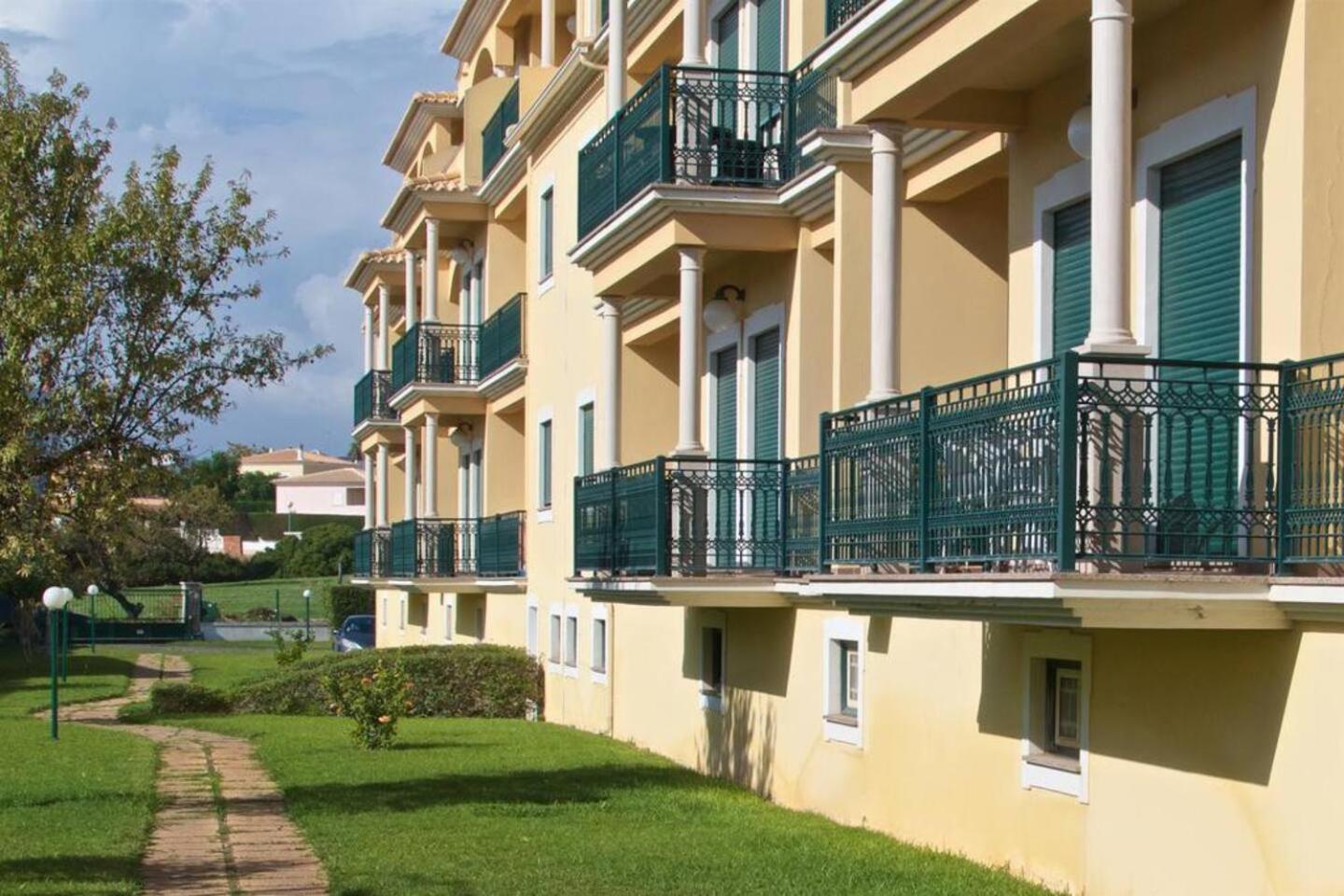 Avec Piscine Apartamento *