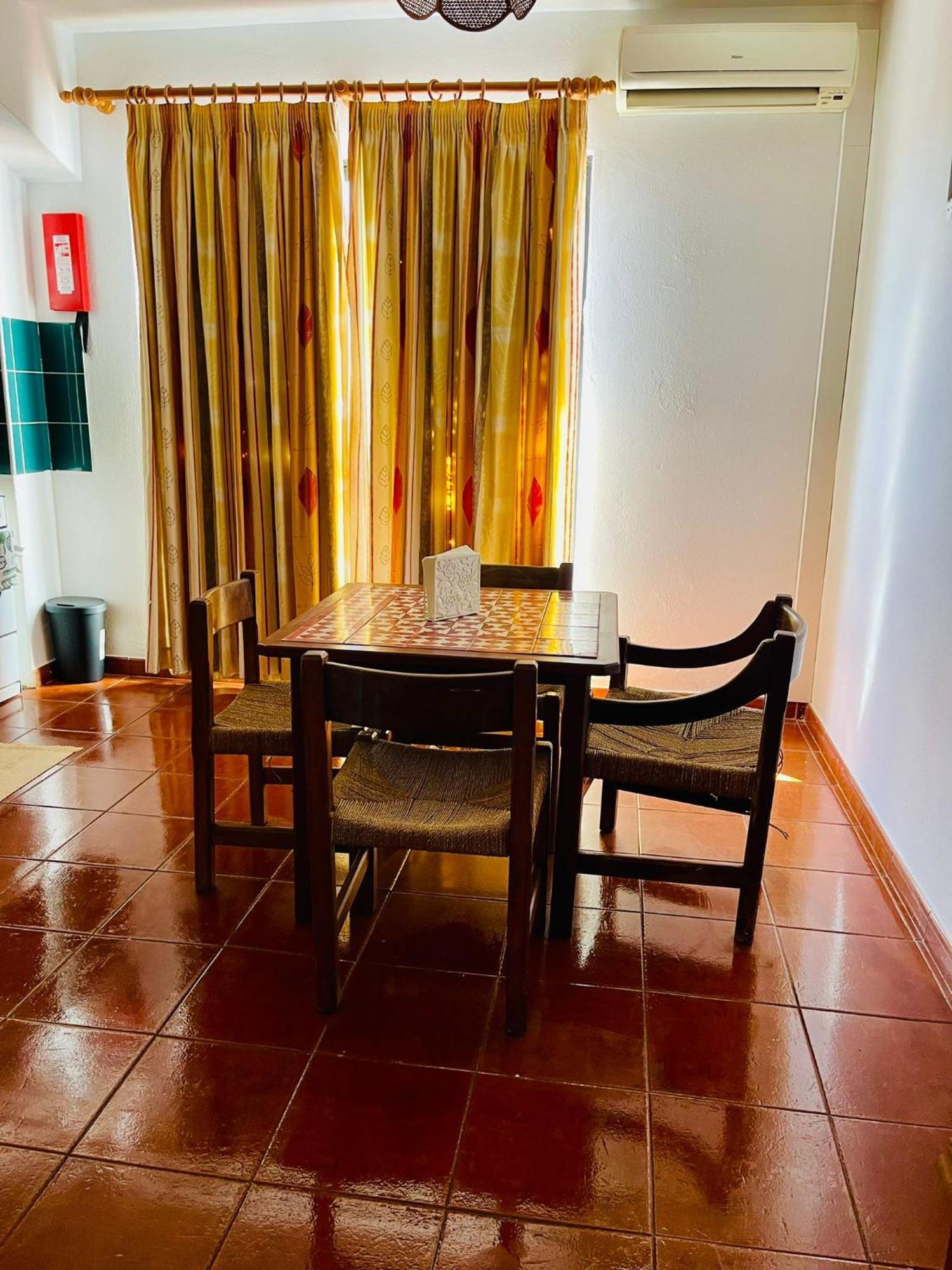 Apartment T1, Da Oura *