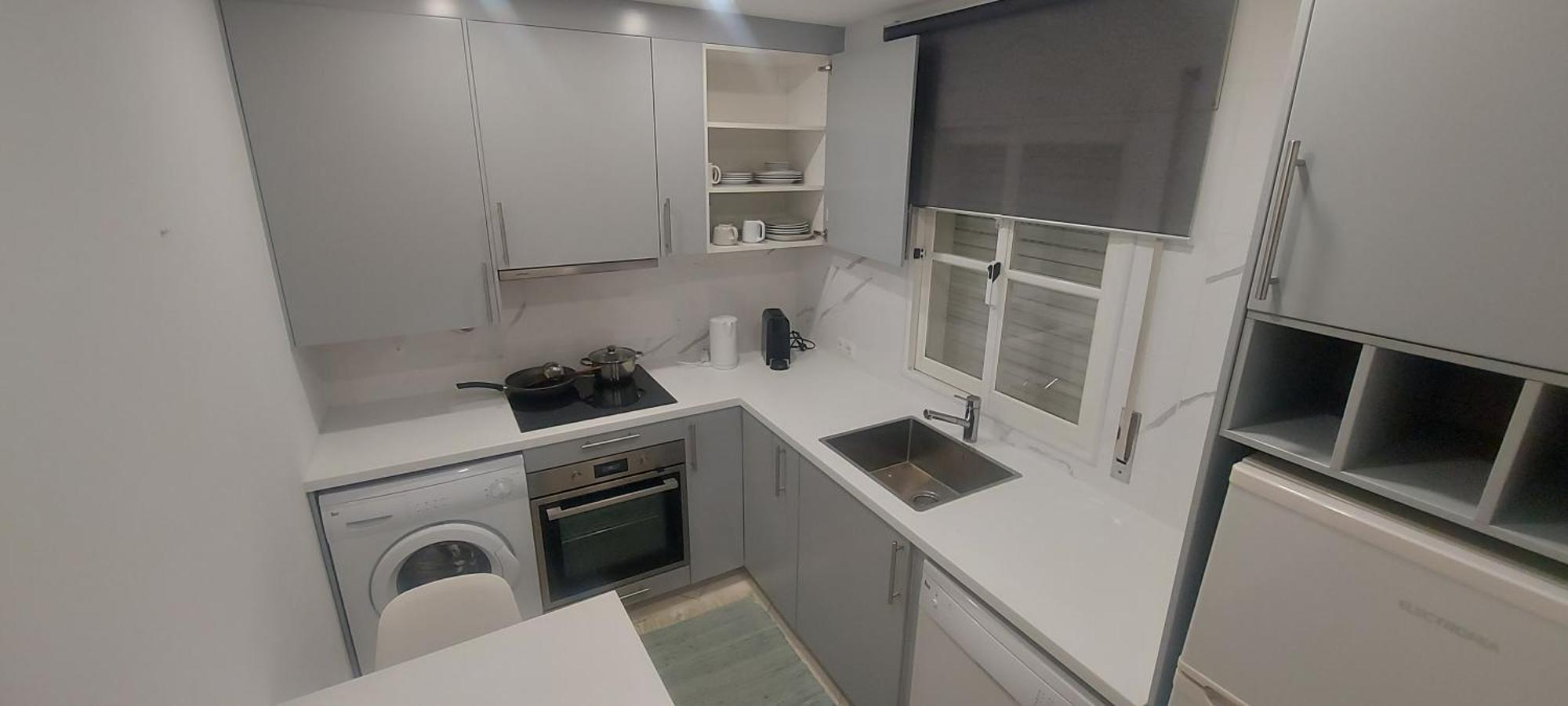 Apartment Gold Strip Oasis - New Town