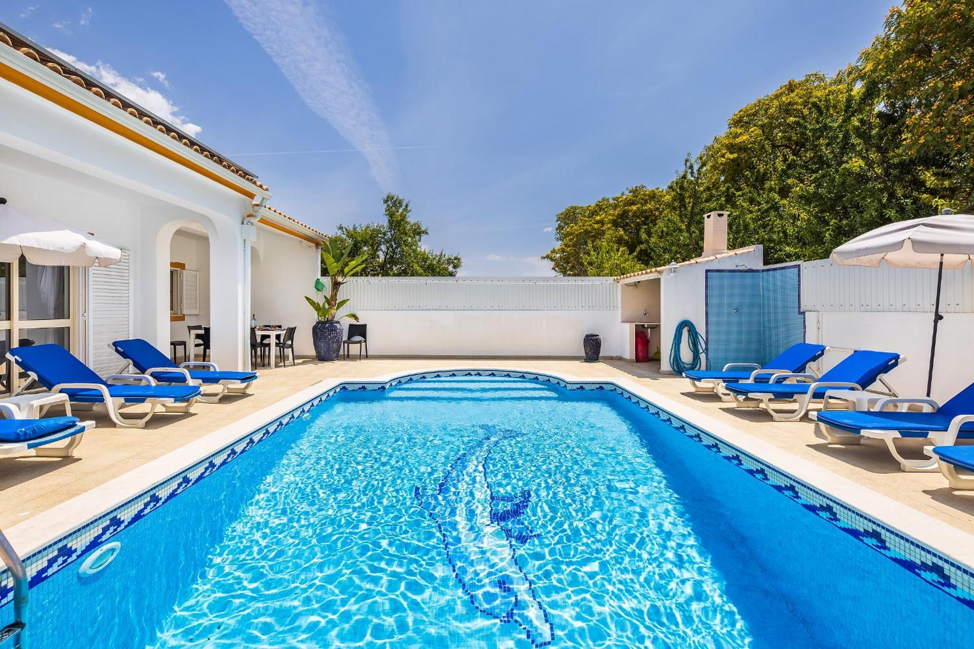 Casa de férias Chiquito - Private Pool&parking - Bbq&ac&wi-fi