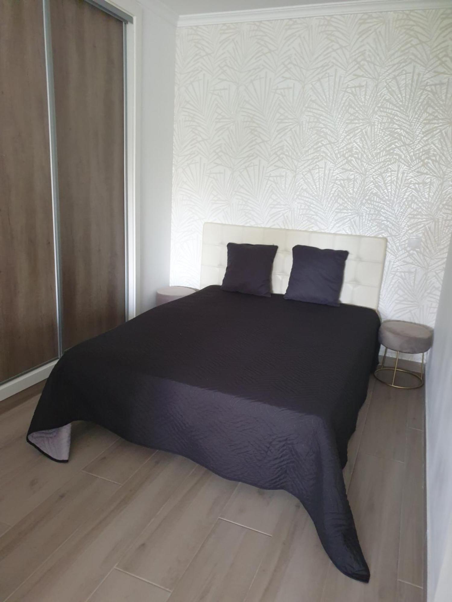 T1 Na Oura Apartment