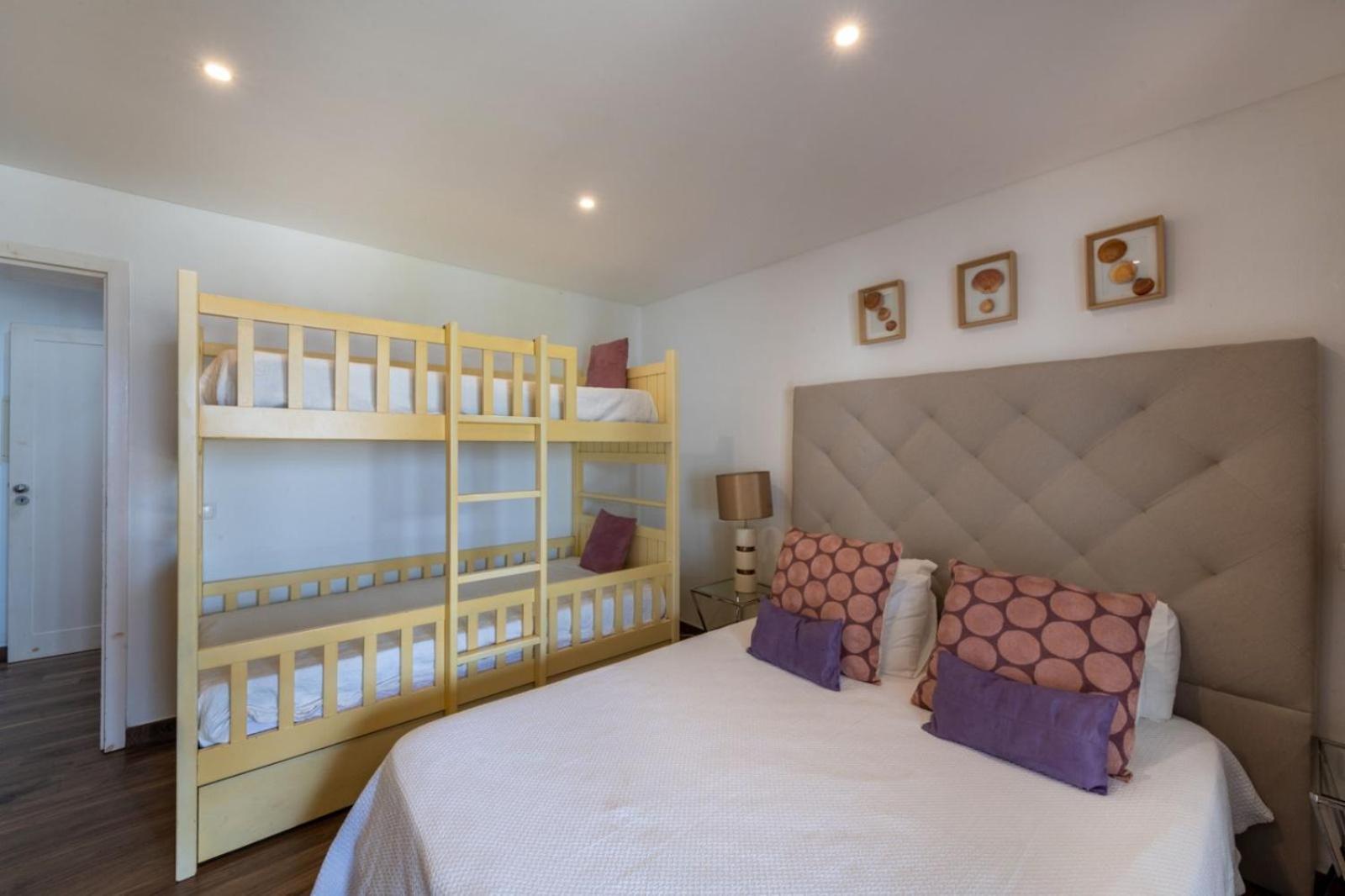 Luxurious Beachfront De La With Private Acces *