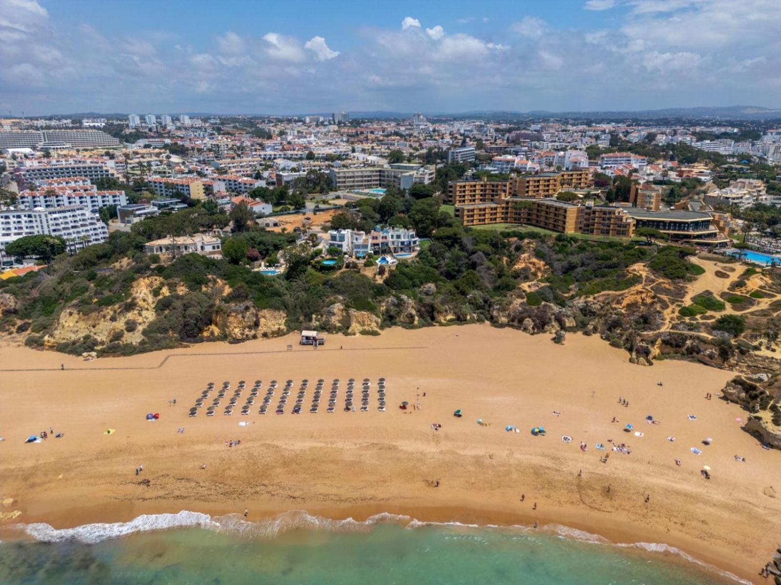 Luxurious Beachfront De La With Private Acces * Albufeira