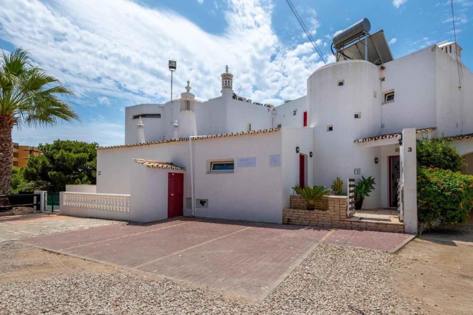 Luxurious Beachfront De La With Private Acces *