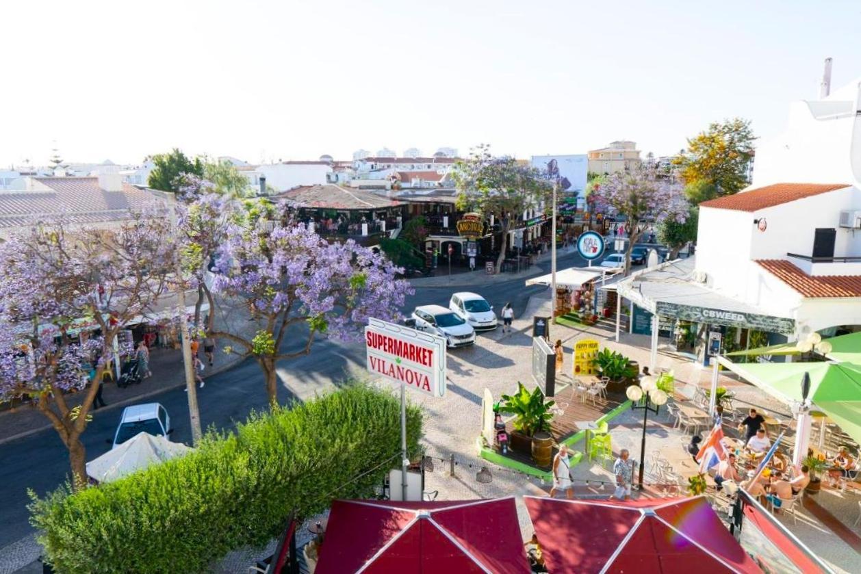Vilanova, T0 - Modern Flat At Oura On The Strip With Balcony With View To The Pool, Pool Access, Lift And Air Conditioning *