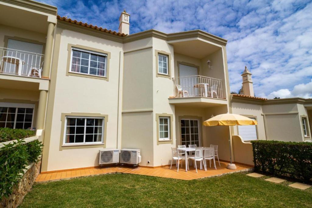 Do Castelo Apartment *