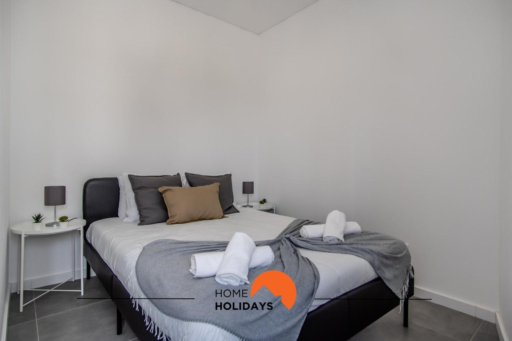 #163 Dr Jose Silva 17 By Holidays *