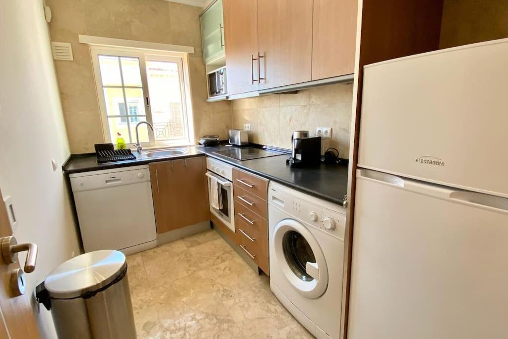 2-bedroom Apt In Newtown W Pool Albufeira