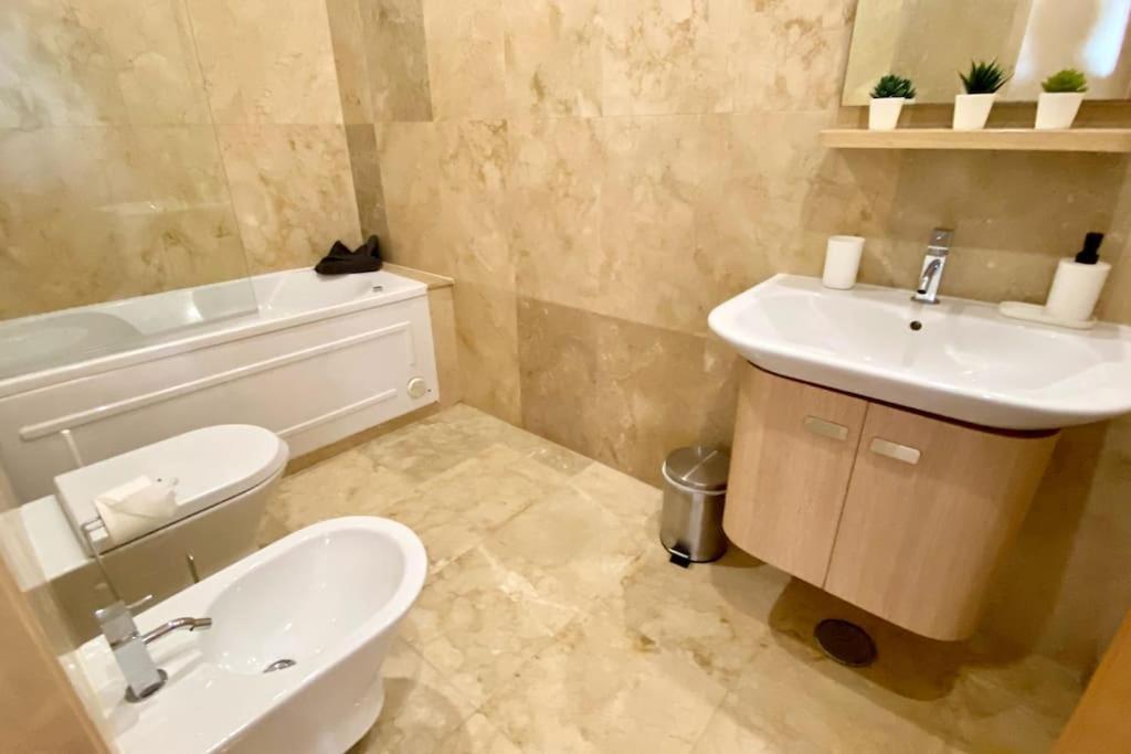 Apartment 2-bedroom Apt In Newtown W Pool Albufeira
