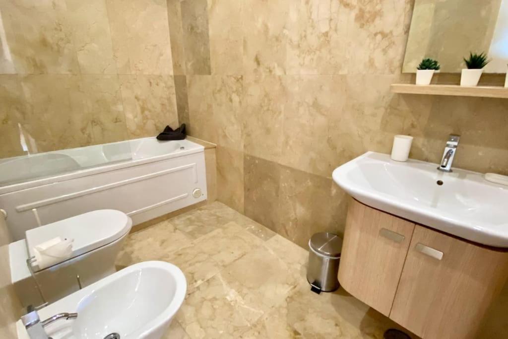 2-bedroom Apt In Newtown W Pool Albufeira