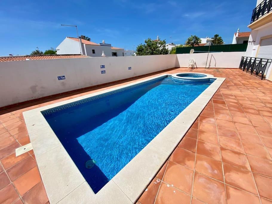 Apartment 2-bedroom Apt In Newtown W Pool Albufeira