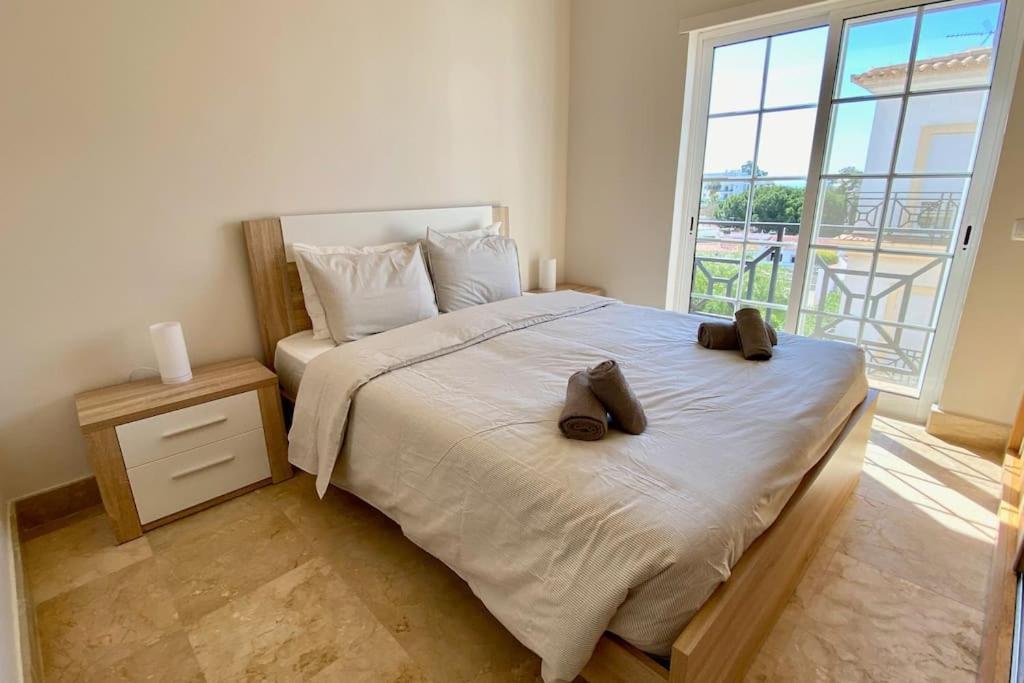 2-bedroom Apt In Newtown W Pool