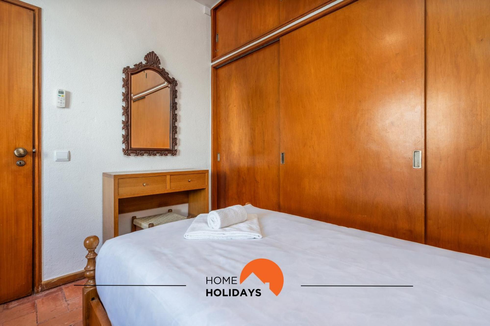 #232 Girasol 33 By Holidays