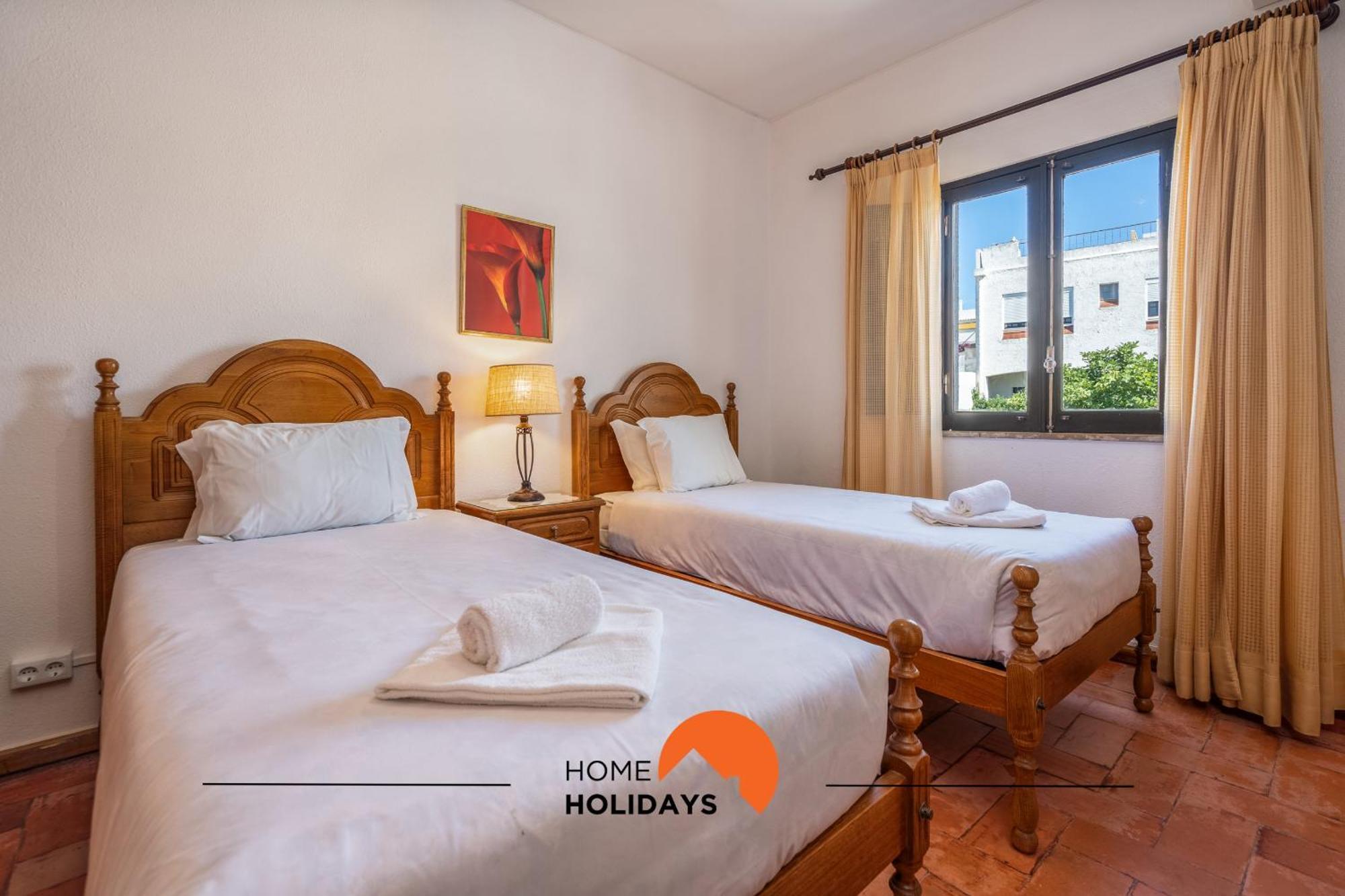 #232 Girasol 33 By Holidays
