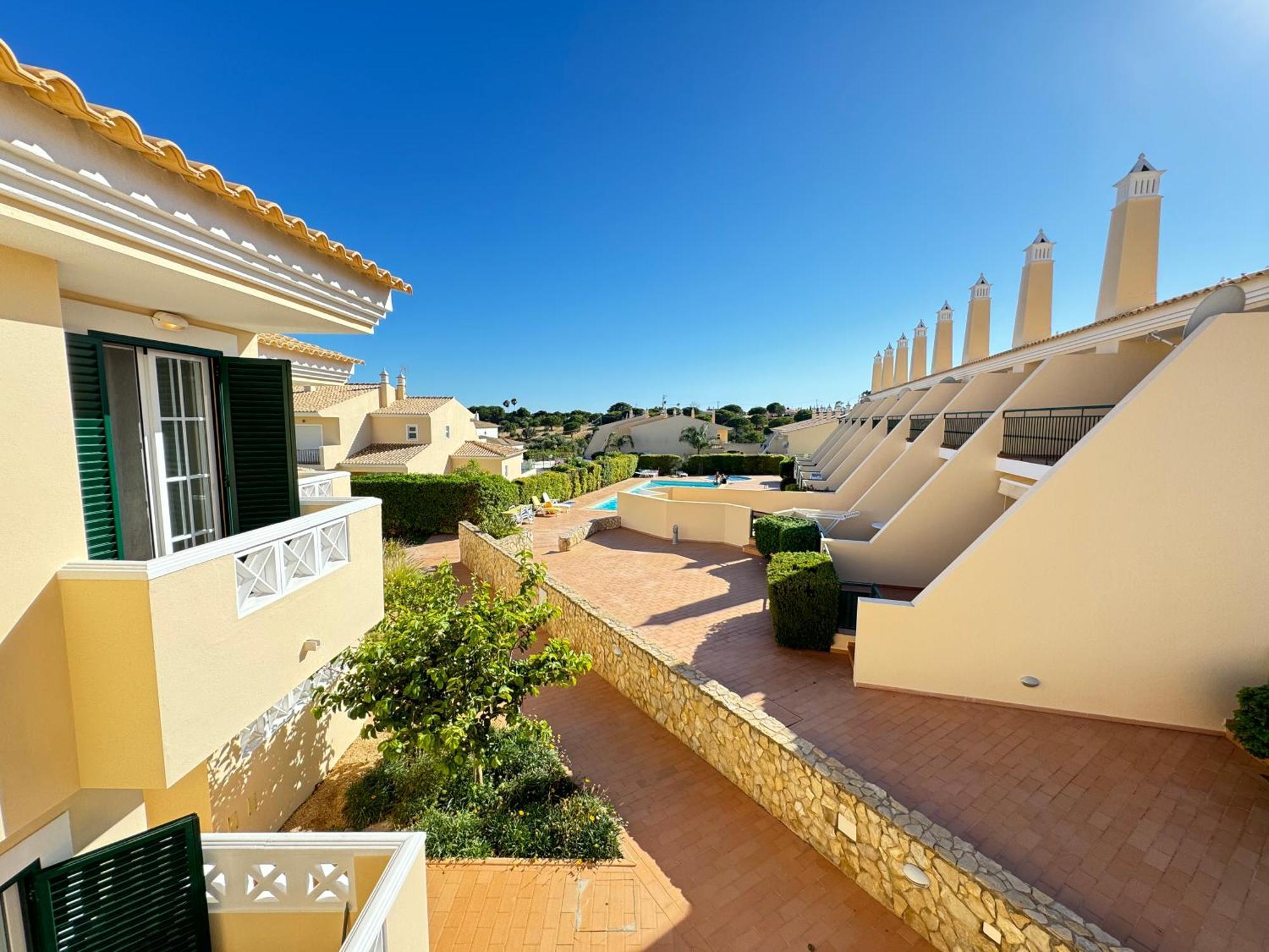 Casa Coral Azul