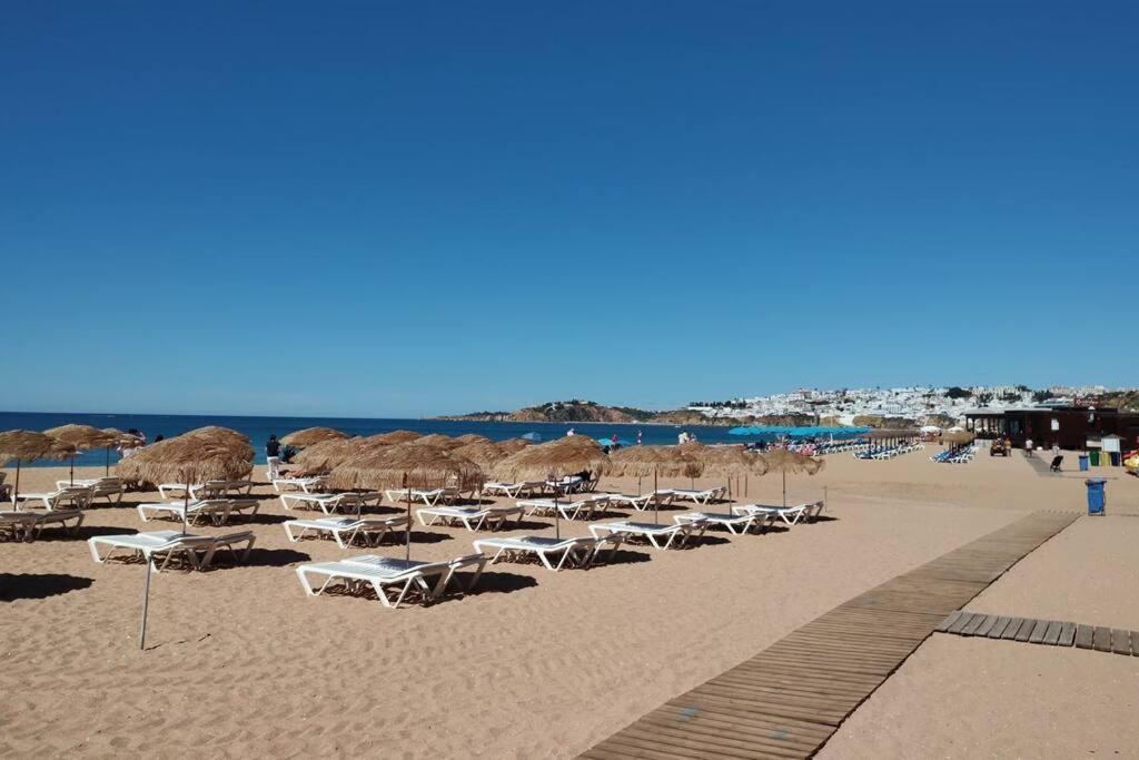 Front Luxury T1 Pools Garage Tennis * Albufeira