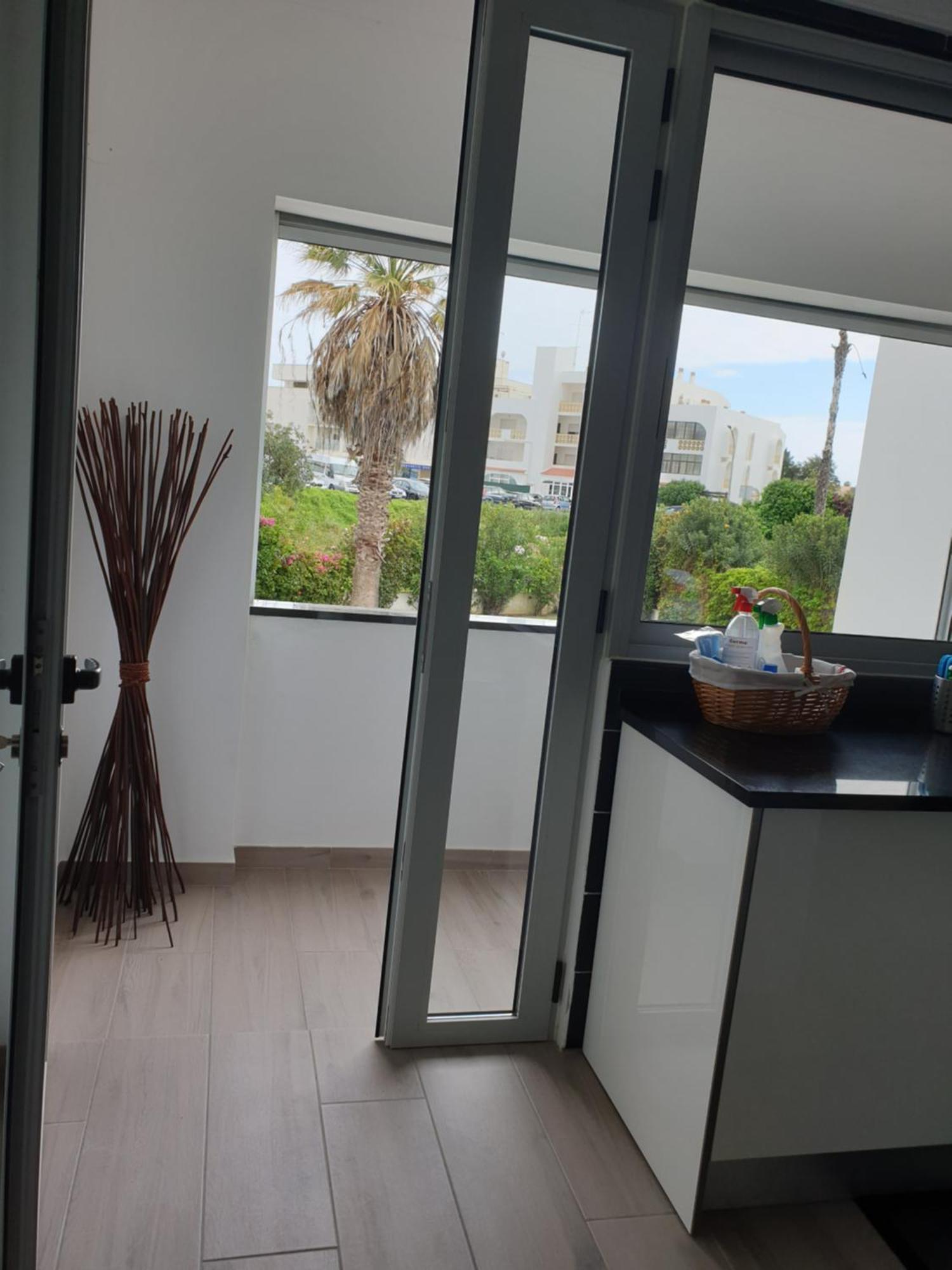 T1 Na Oura Apartment *