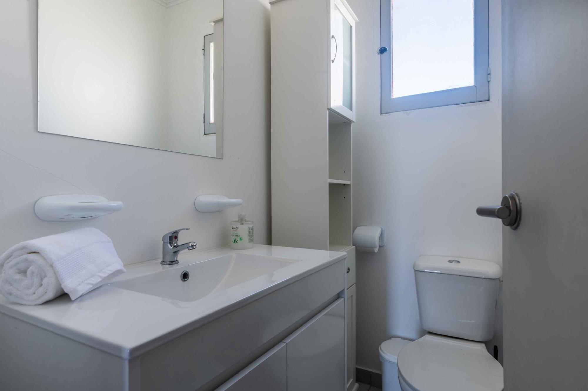 Apartment White T1 - Ocean View
