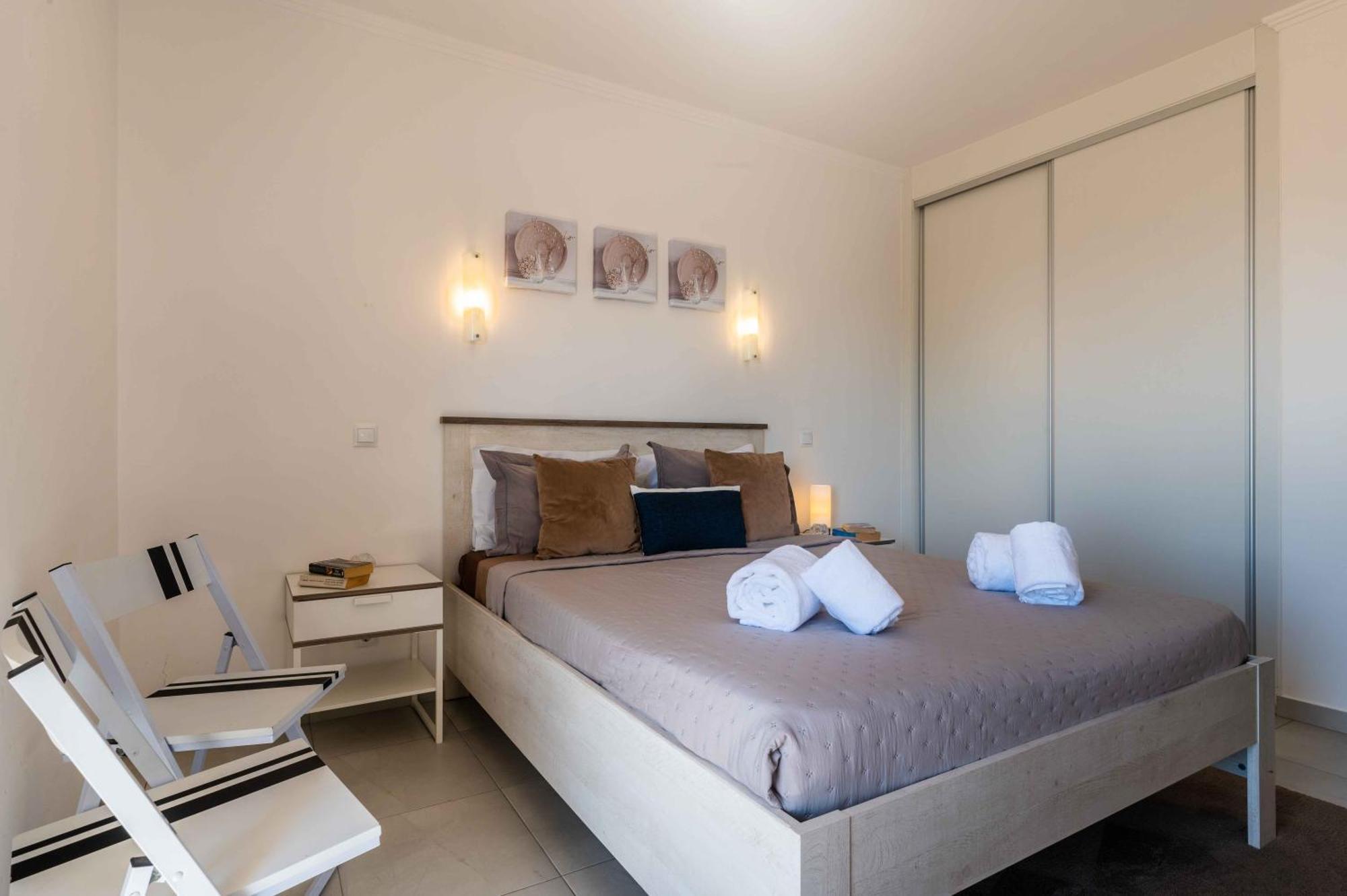 White T1 - Ocean View Albufeira
