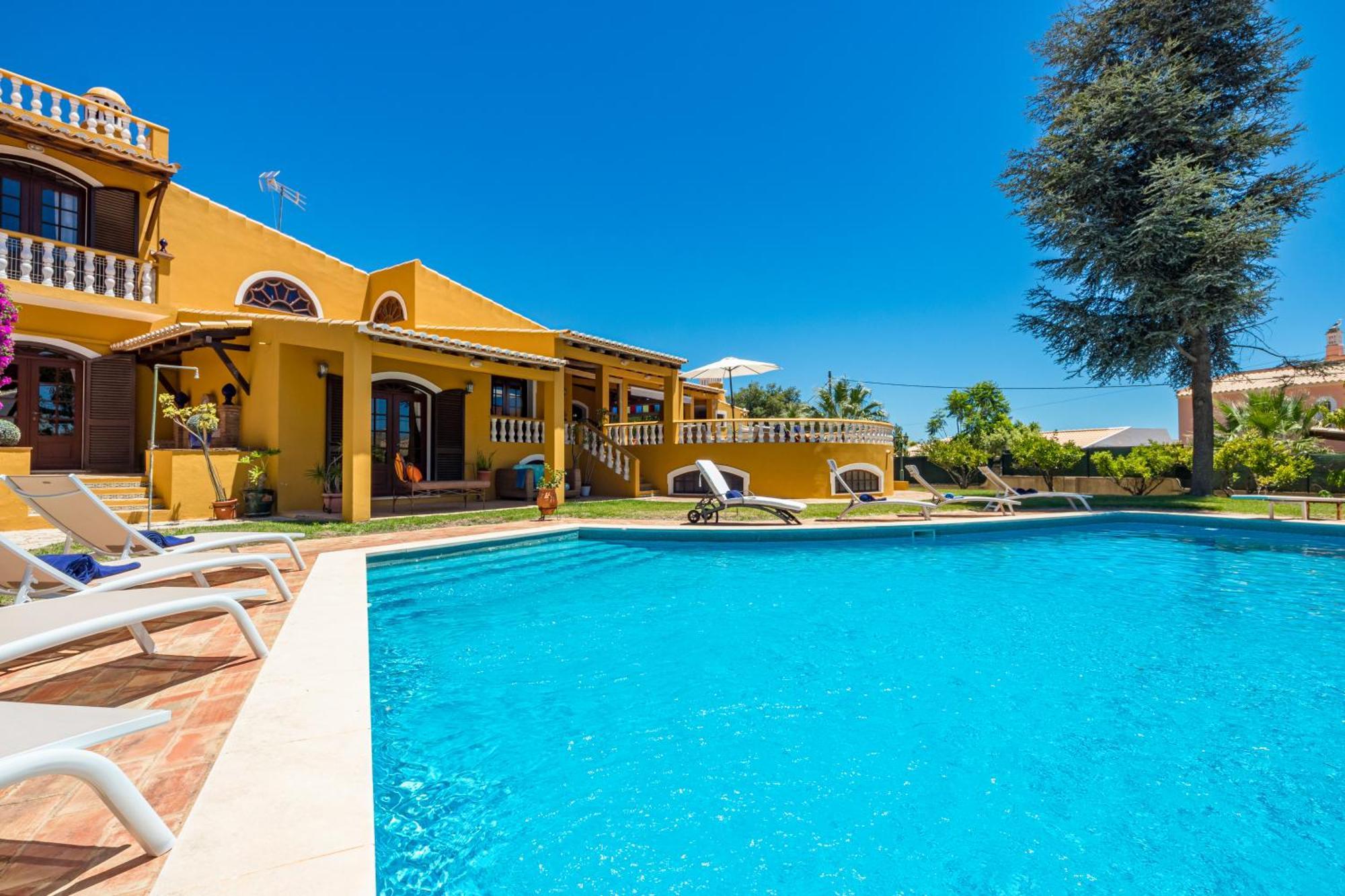 Villa Sobreiro *
