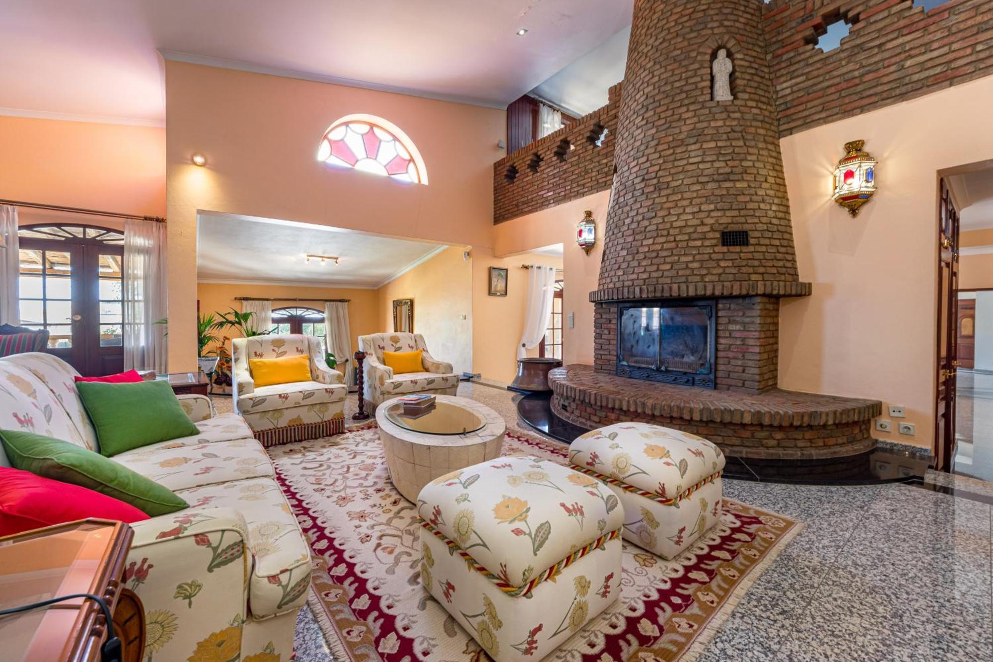 Sobreiro Villa *