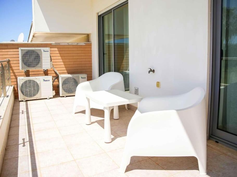 White House * Albufeira
