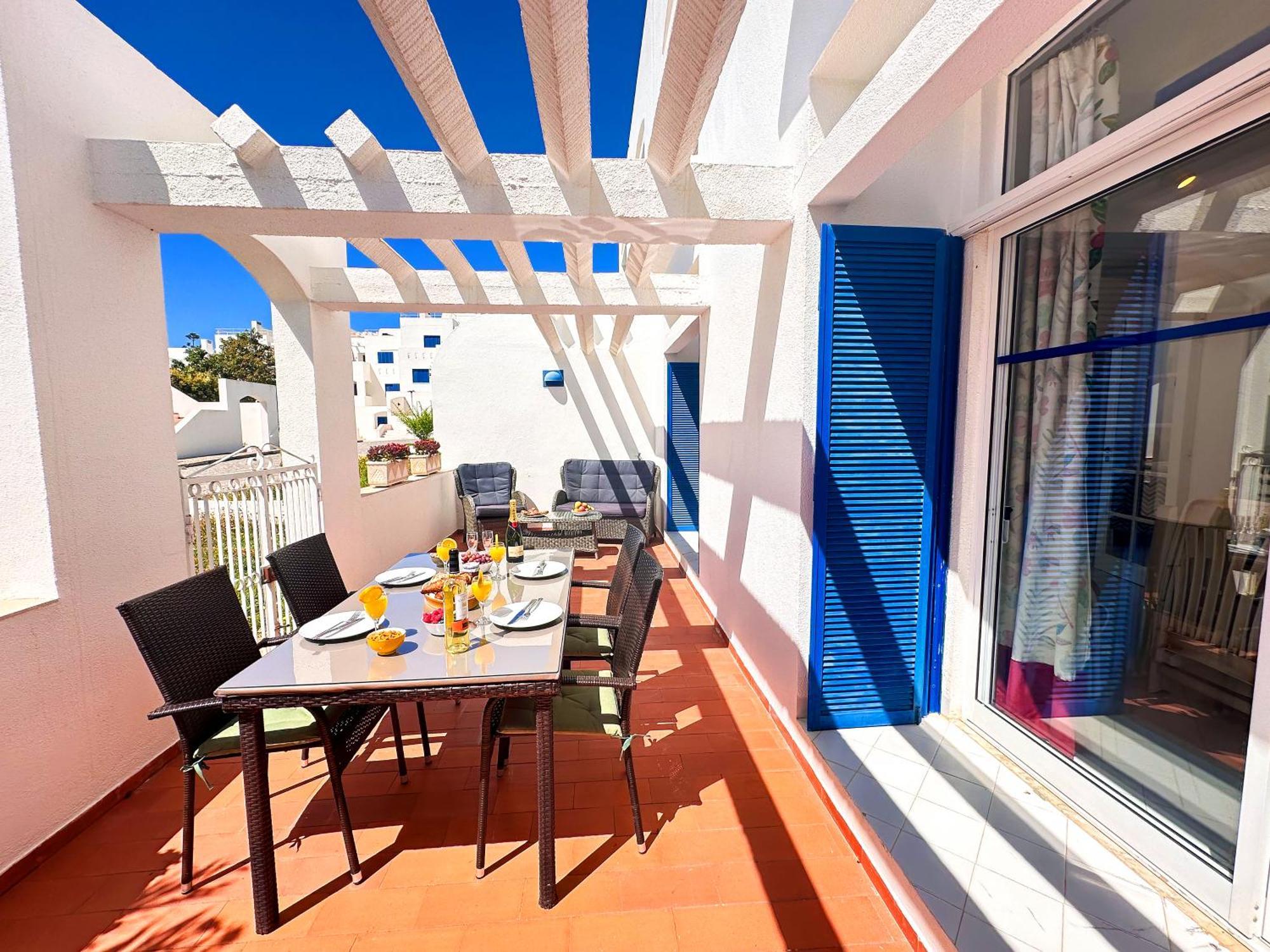 Apartment Ocean Breeze Windmill By Becherish Albufeira