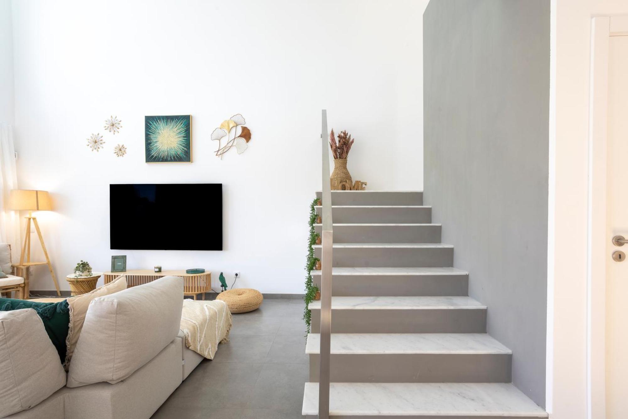 Stylish 3-bedroom Haven With A Private Pool Casa de férias