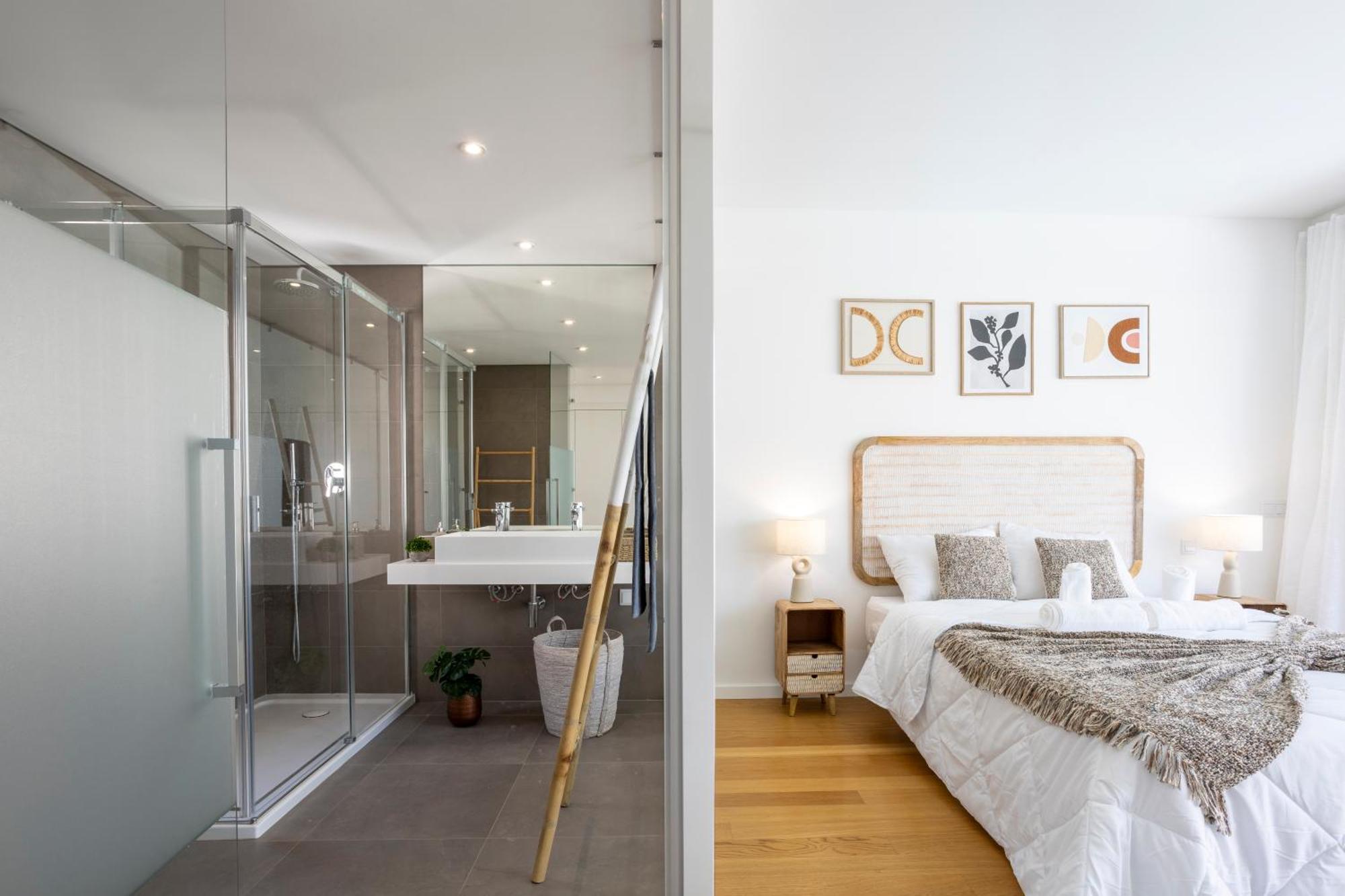 Stylish 3-bedroom Haven With A Private Pool Casa de férias