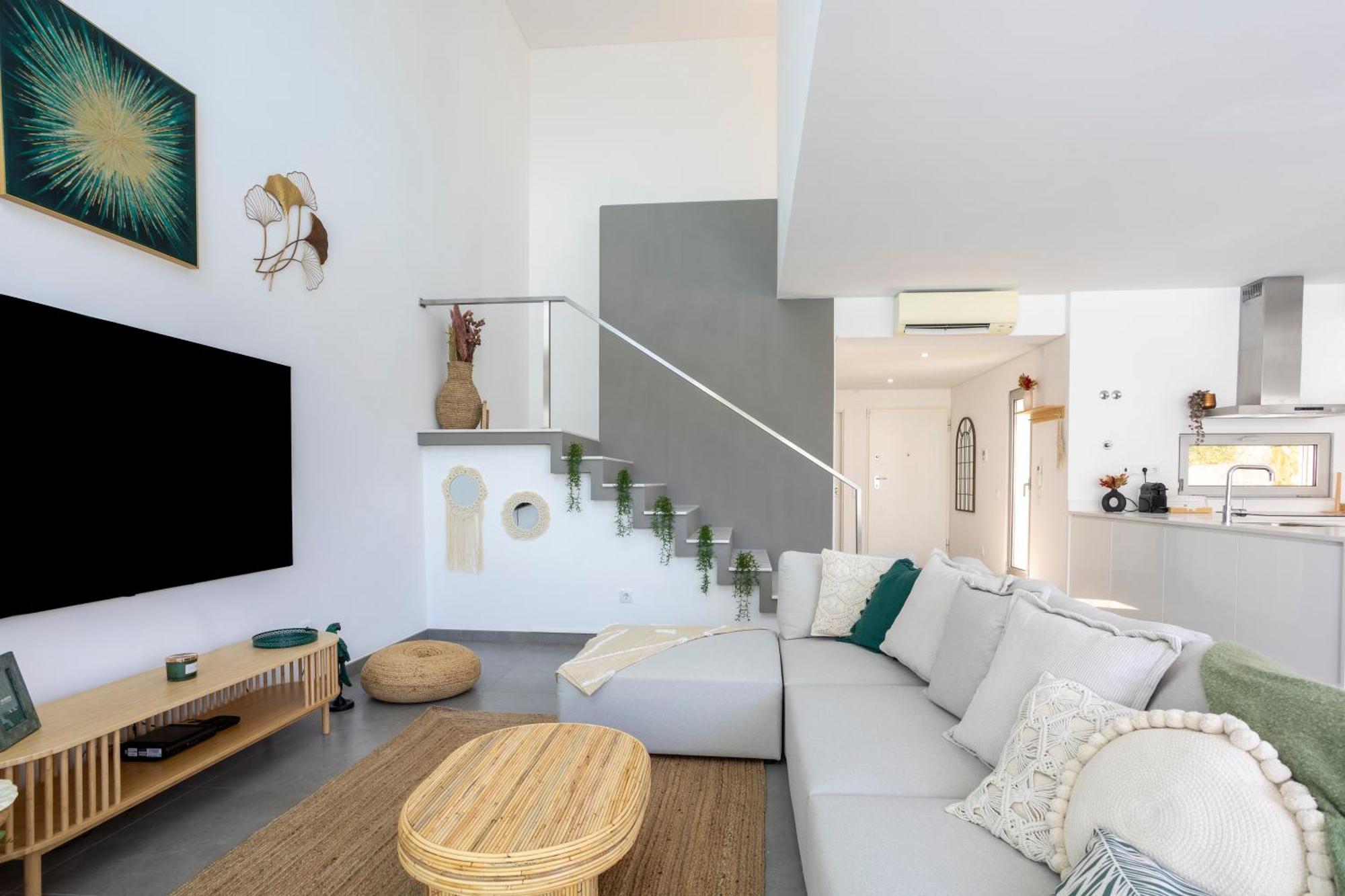 Casa de férias Stylish 3-bedroom Haven With A Private Pool Albufeira